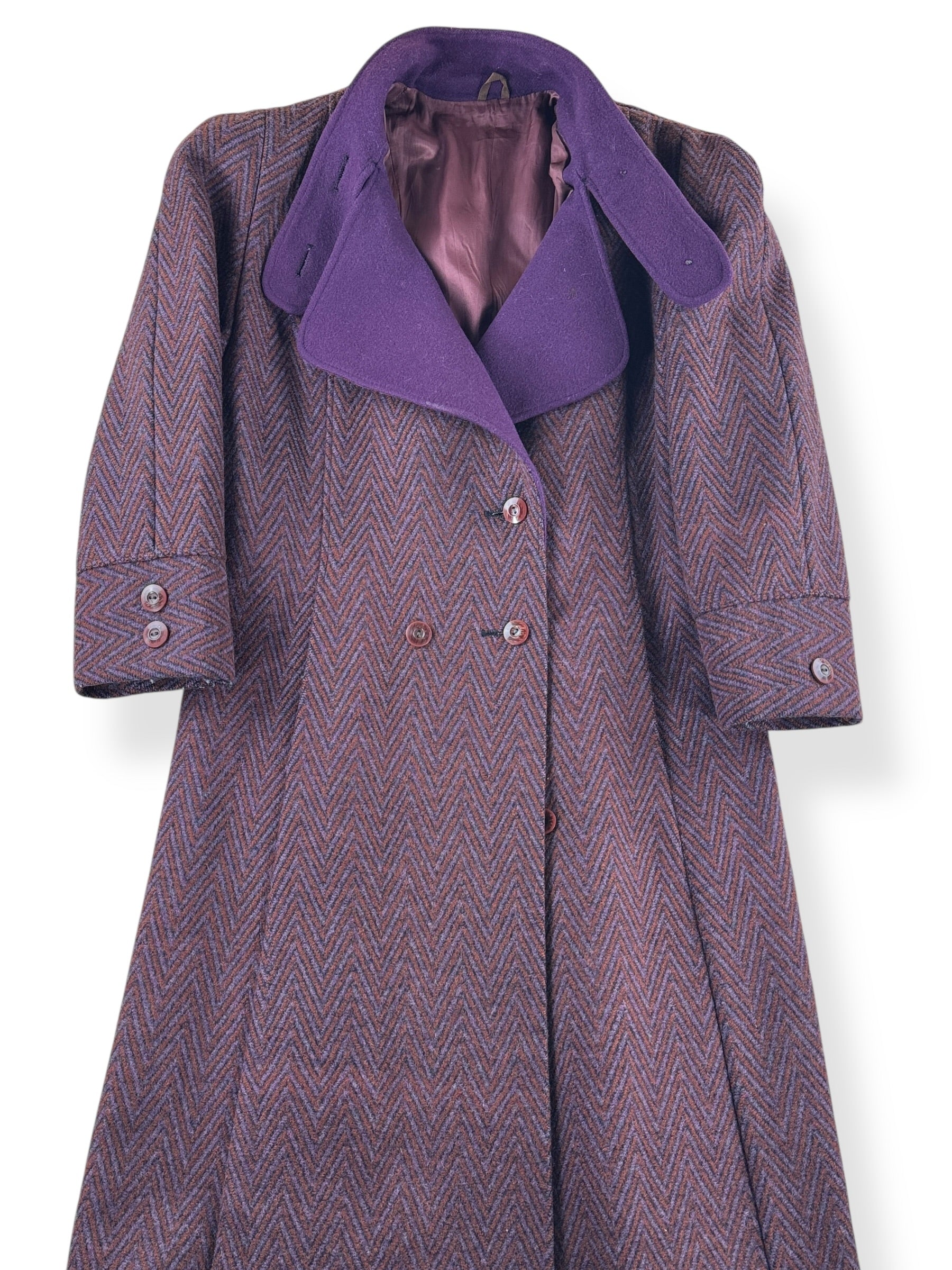 Front Close Up of Vintage 70s Russian Wool Coat SZ L