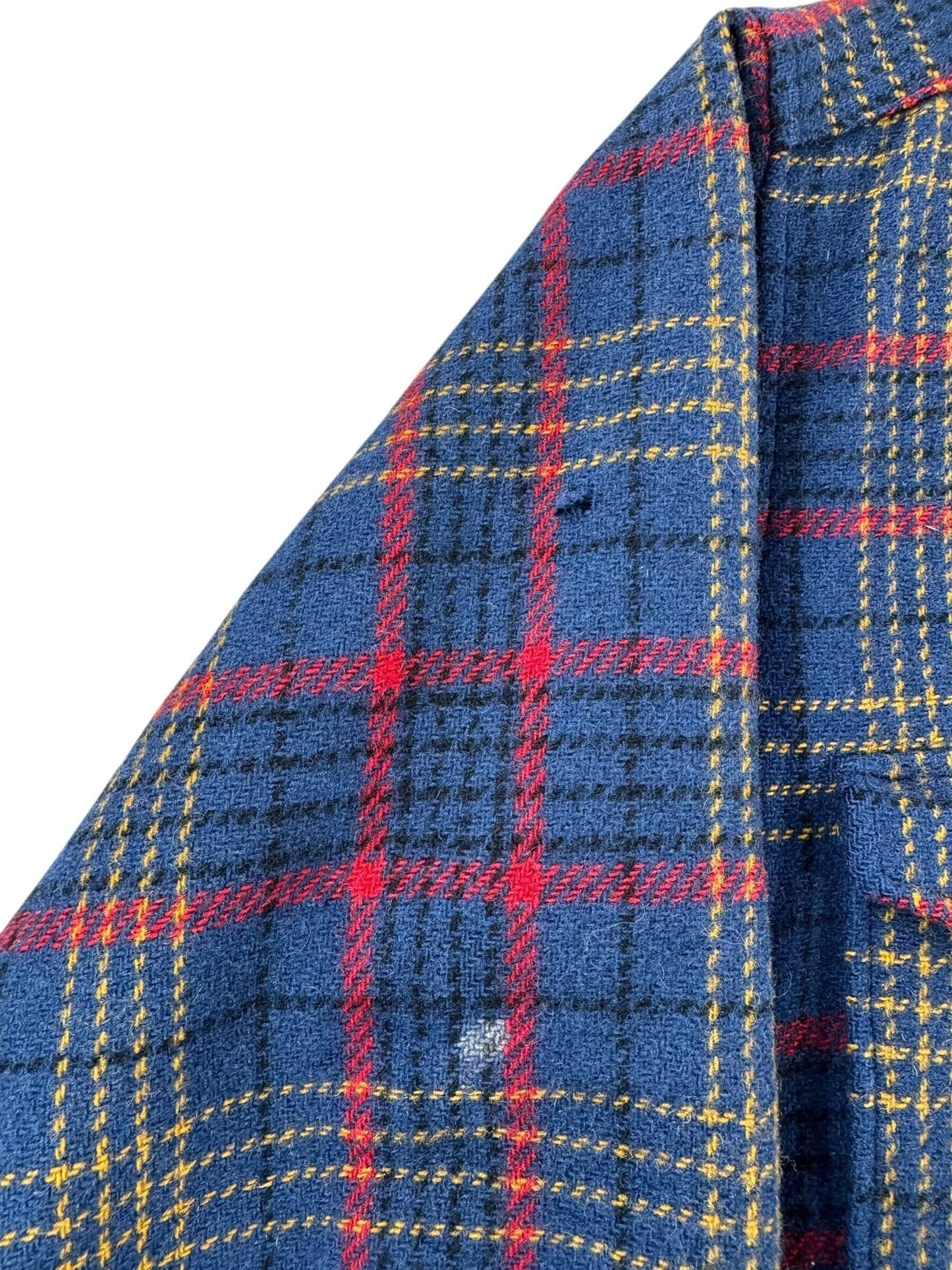 Hole on Vintage Pendleton Shirt Jac SZ L