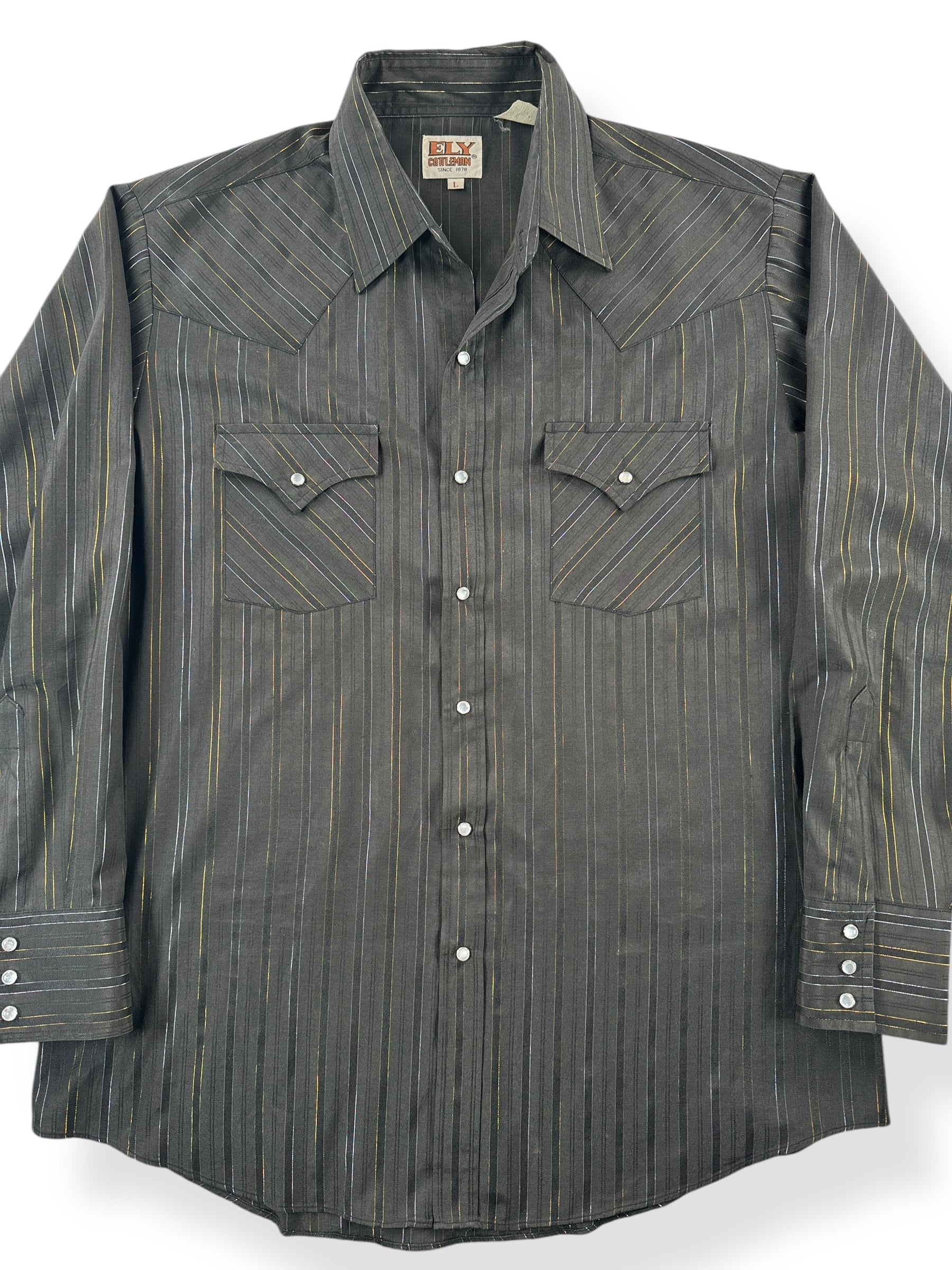 Front Close Up of Vintage Ely Pearl Snap SZ L