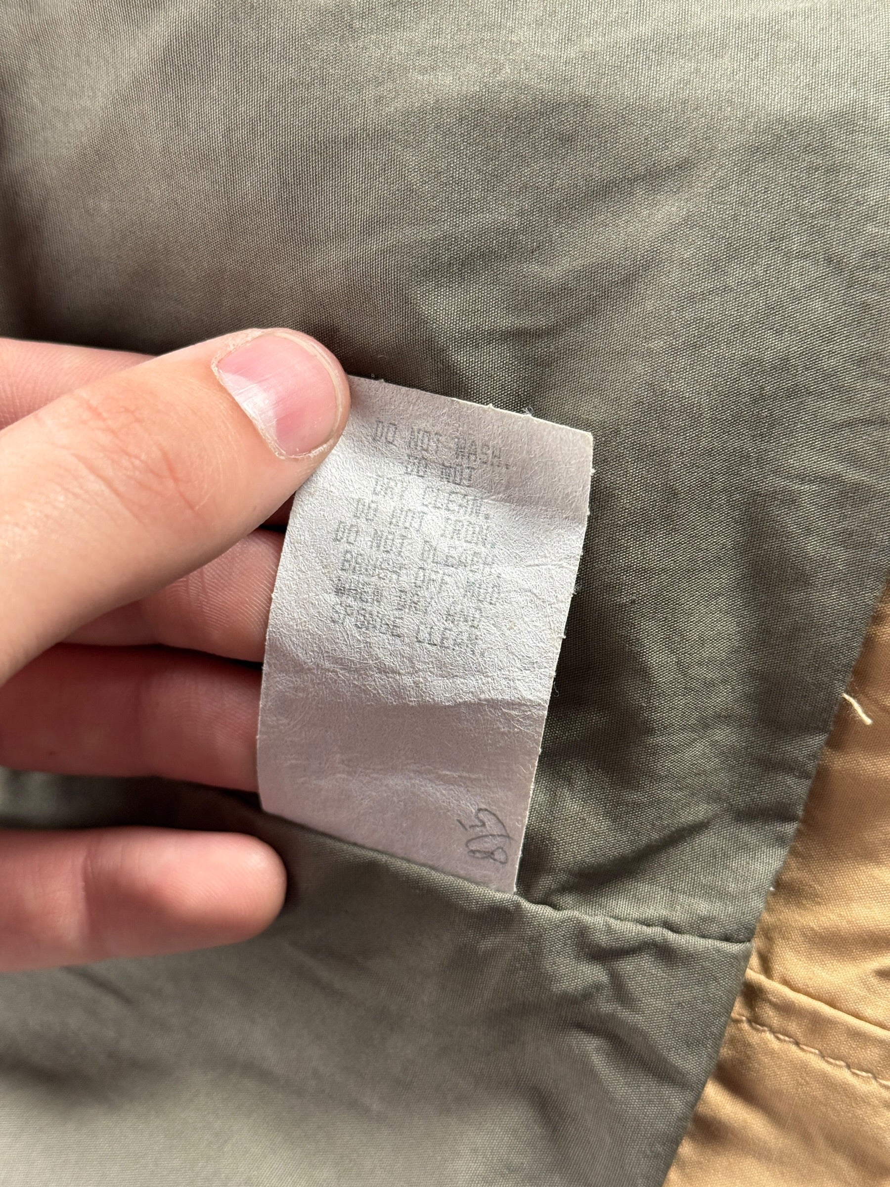 Back of inner tag on Filson Khaki Mile Marker Jacket SZ L
