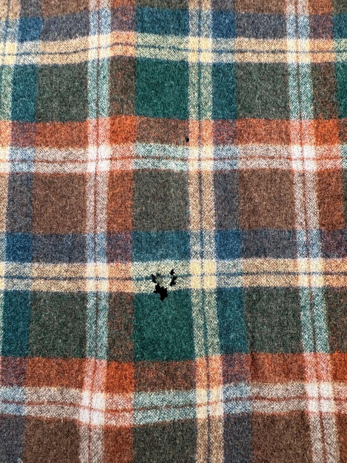 Hole on Vintage Pendleton Flannel SZ S AS IS