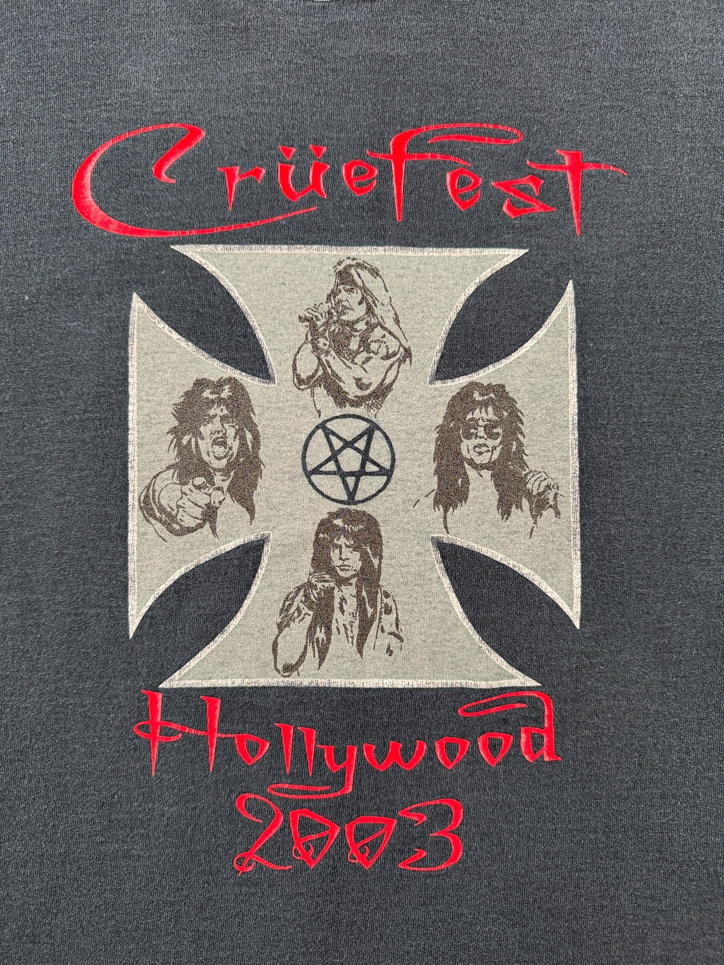 Graphic of Vintage 2003 Crue Fest Tee SZ M