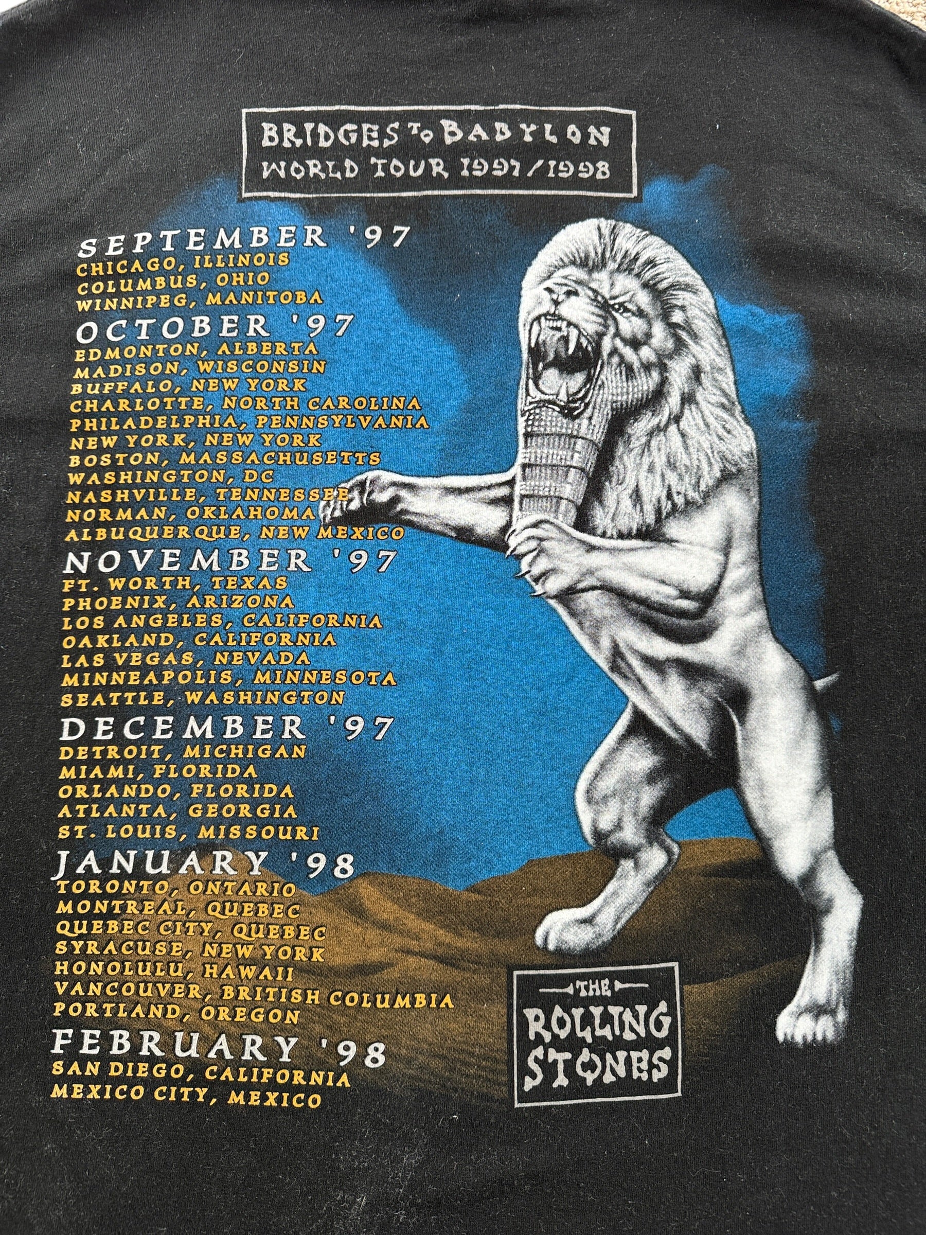 Back Graphic of Vintage Rolling Stones Bridges to Babylon Tee SZ XL (Fits L)