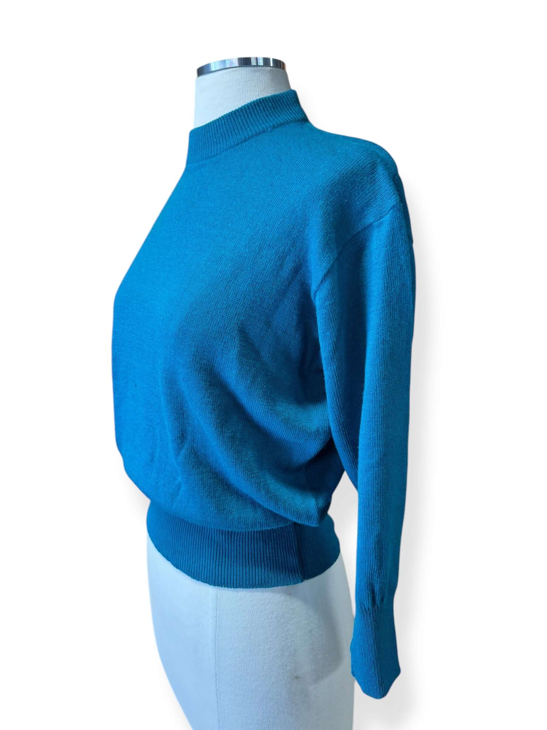 Side view of 1950s Jantzen Sweater M