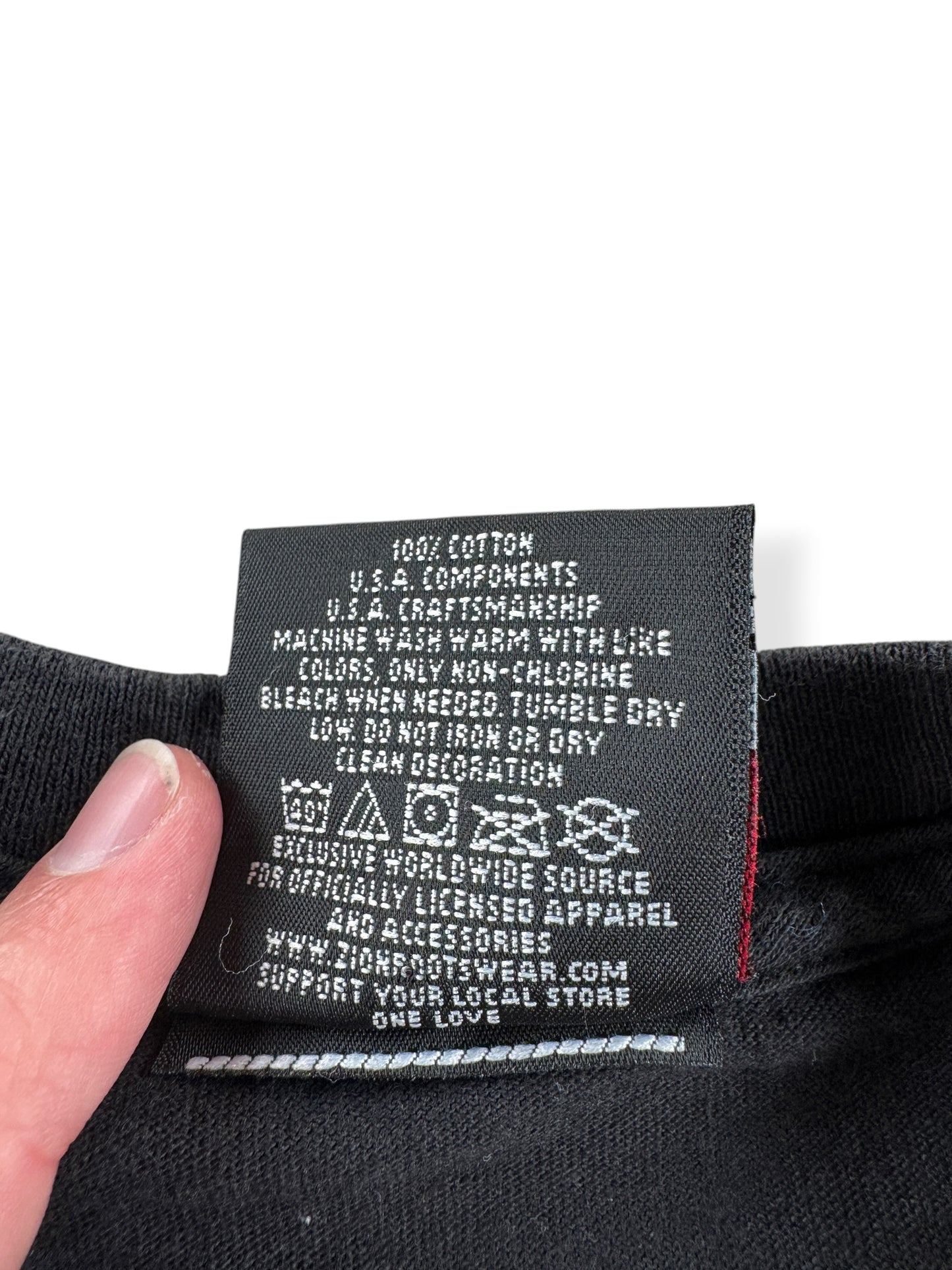 Care Tag on Vintage Elvis Tee SZ XL