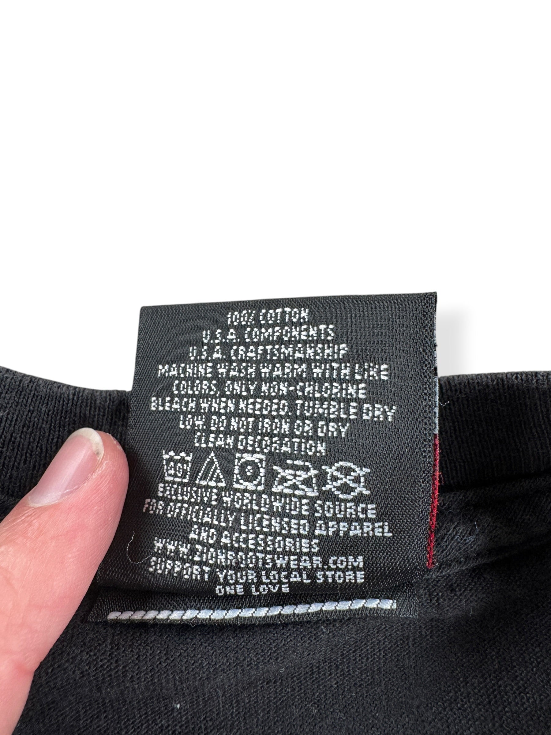 Care Tag on Vintage Elvis Tee SZ XL