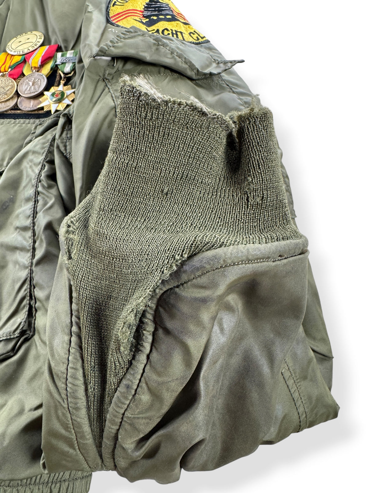 Ware on cuff of Vintage Vietnam Winter Flyers Jacket w/ Patches SZ 46