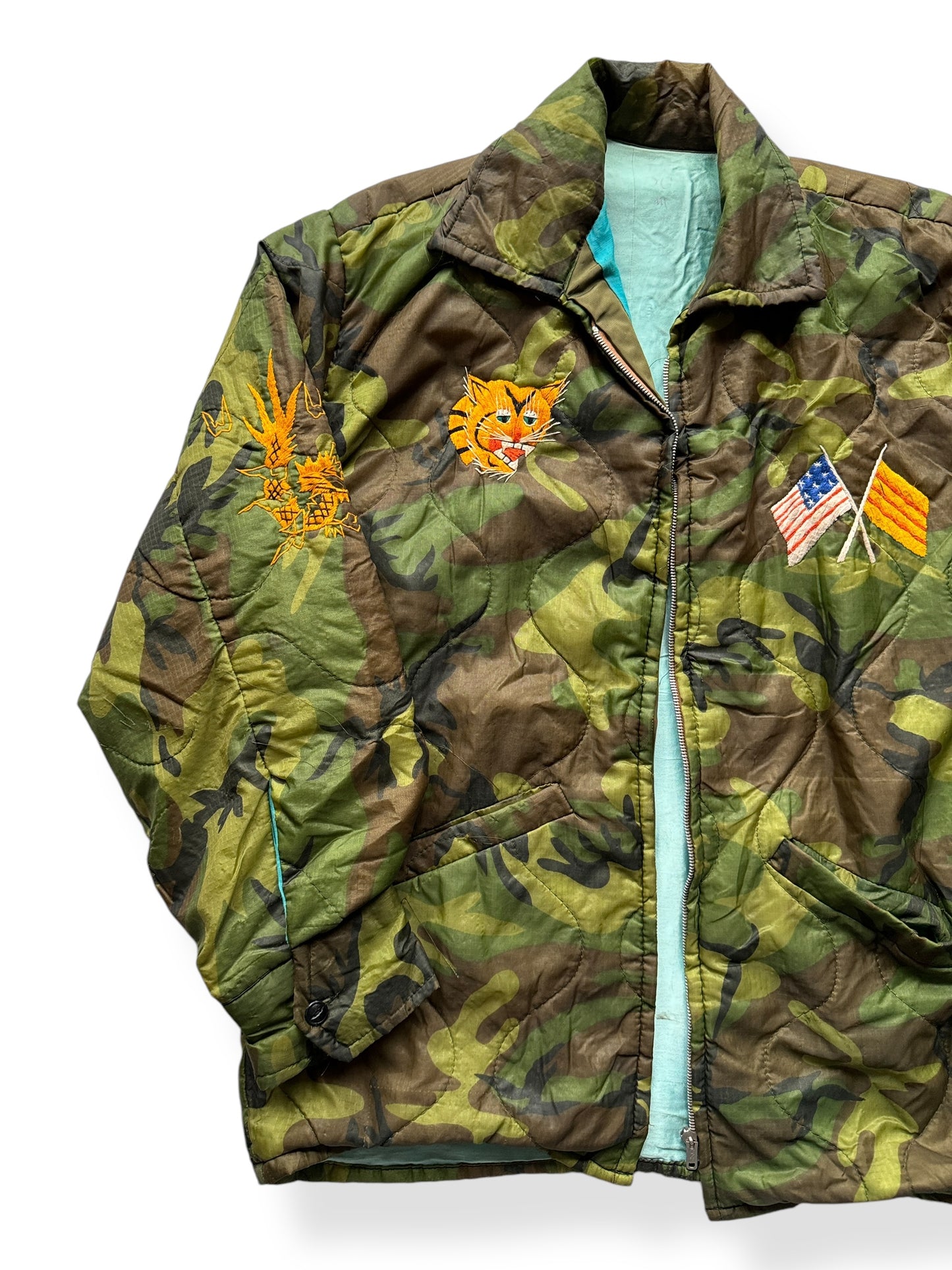 Front Right of Vintage Vietnam Camo Liner Souvenir Jacket w/ Busted Zipper SZ M