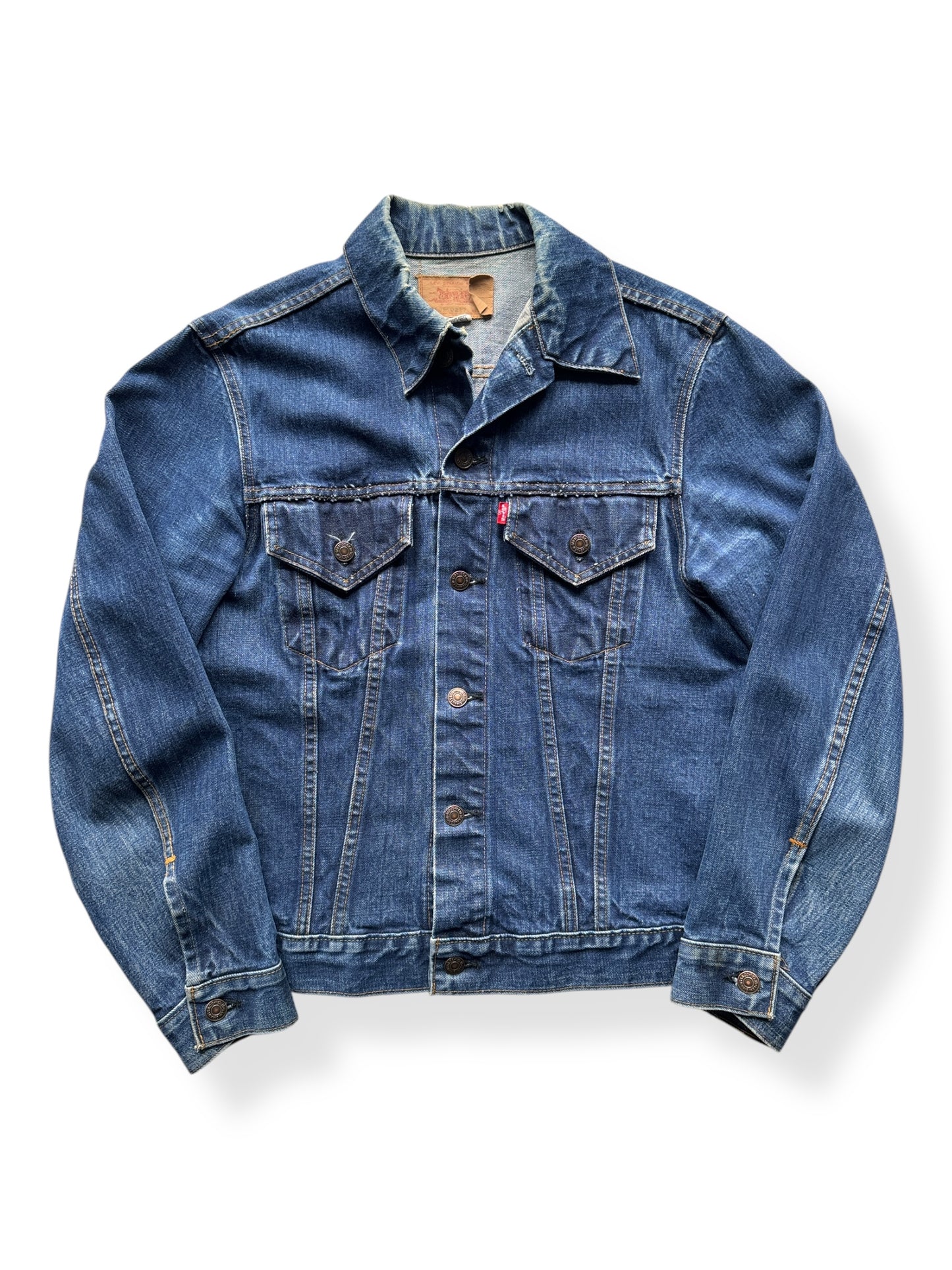 Front of Vintage Levis 70505 2-Pocket Trucker Jacket SZ 40