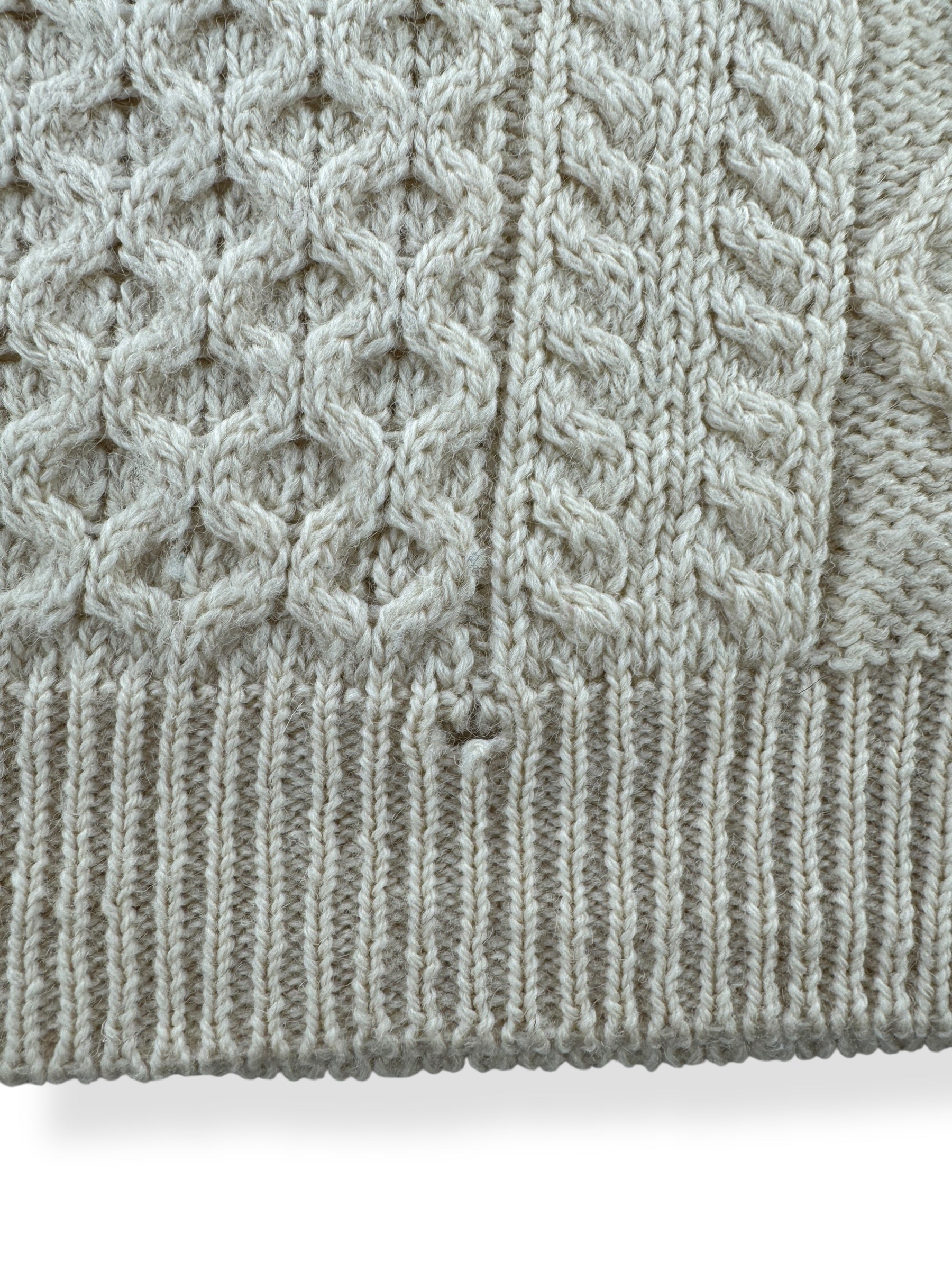 Hole on Vintage Aran Crafts Cable Knit Wool Sweater SZ M