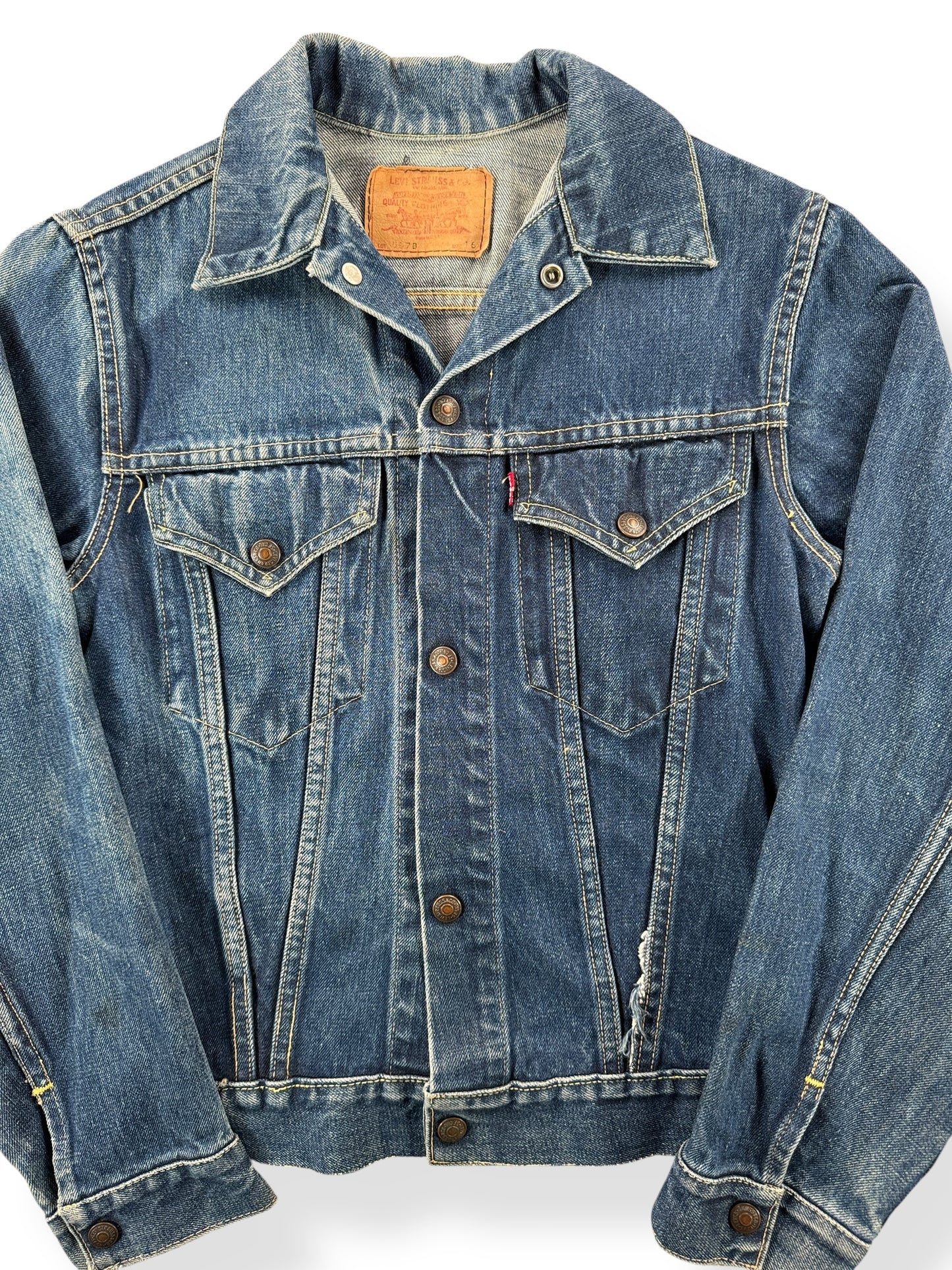 Front Close Up of Vintage Levis Big E 557B Jacket SZ 16