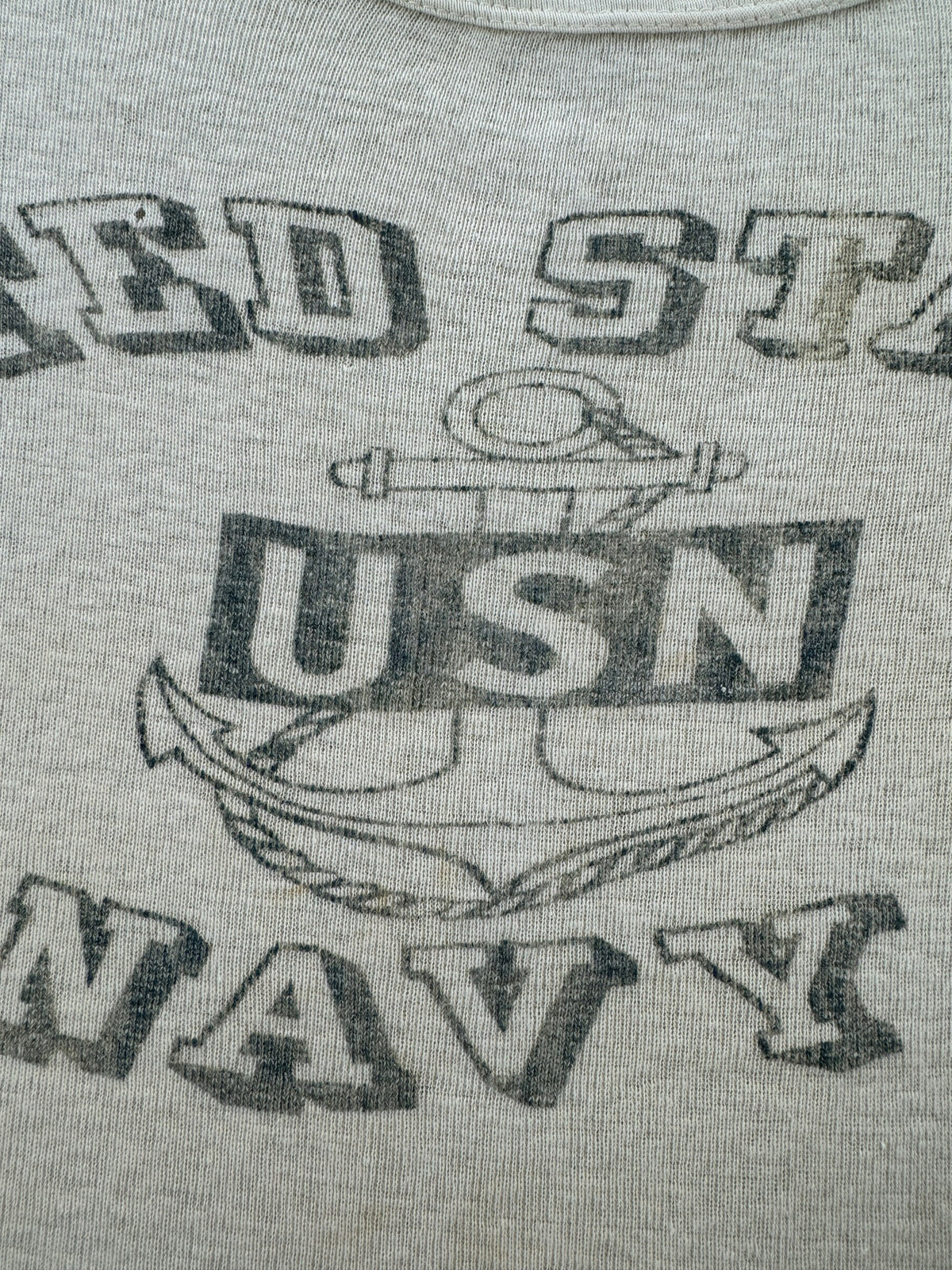 Front graphic on Vintage 1940s US Navy Waterprint Tee SZ M