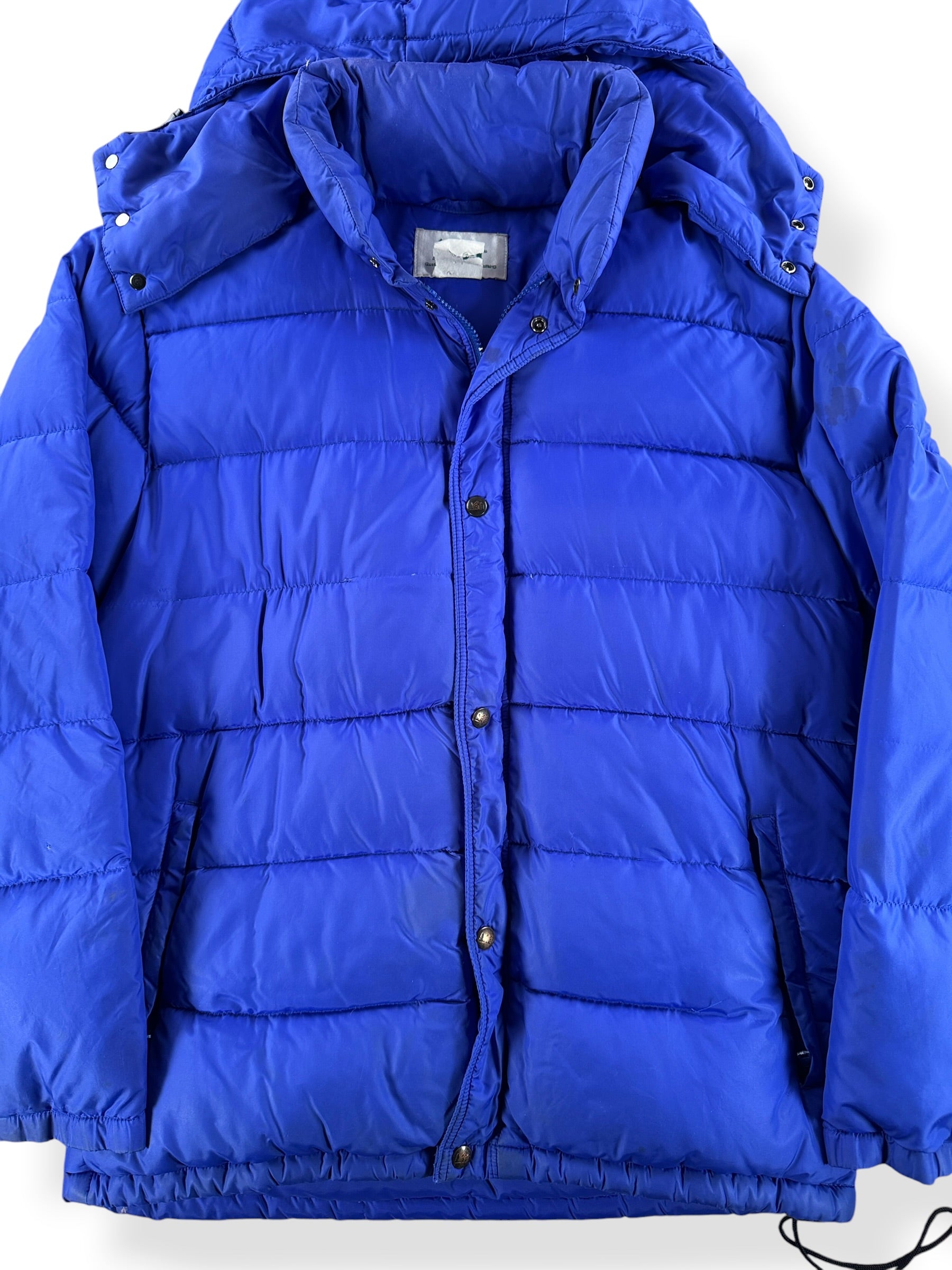 Front Close Up of Vintage REI Puffer Jacket SZ M AS IS