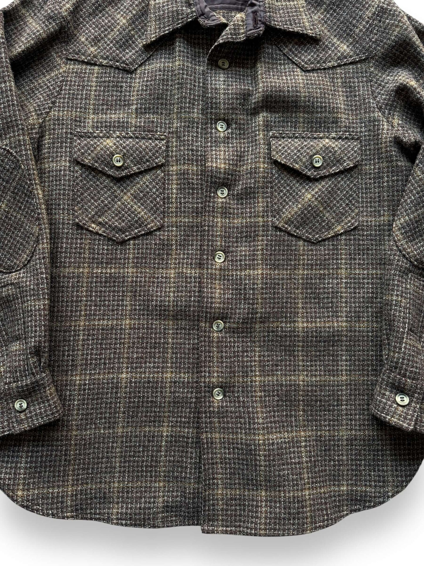 front close up of Vintage Handmade Wool Flannel SZ M