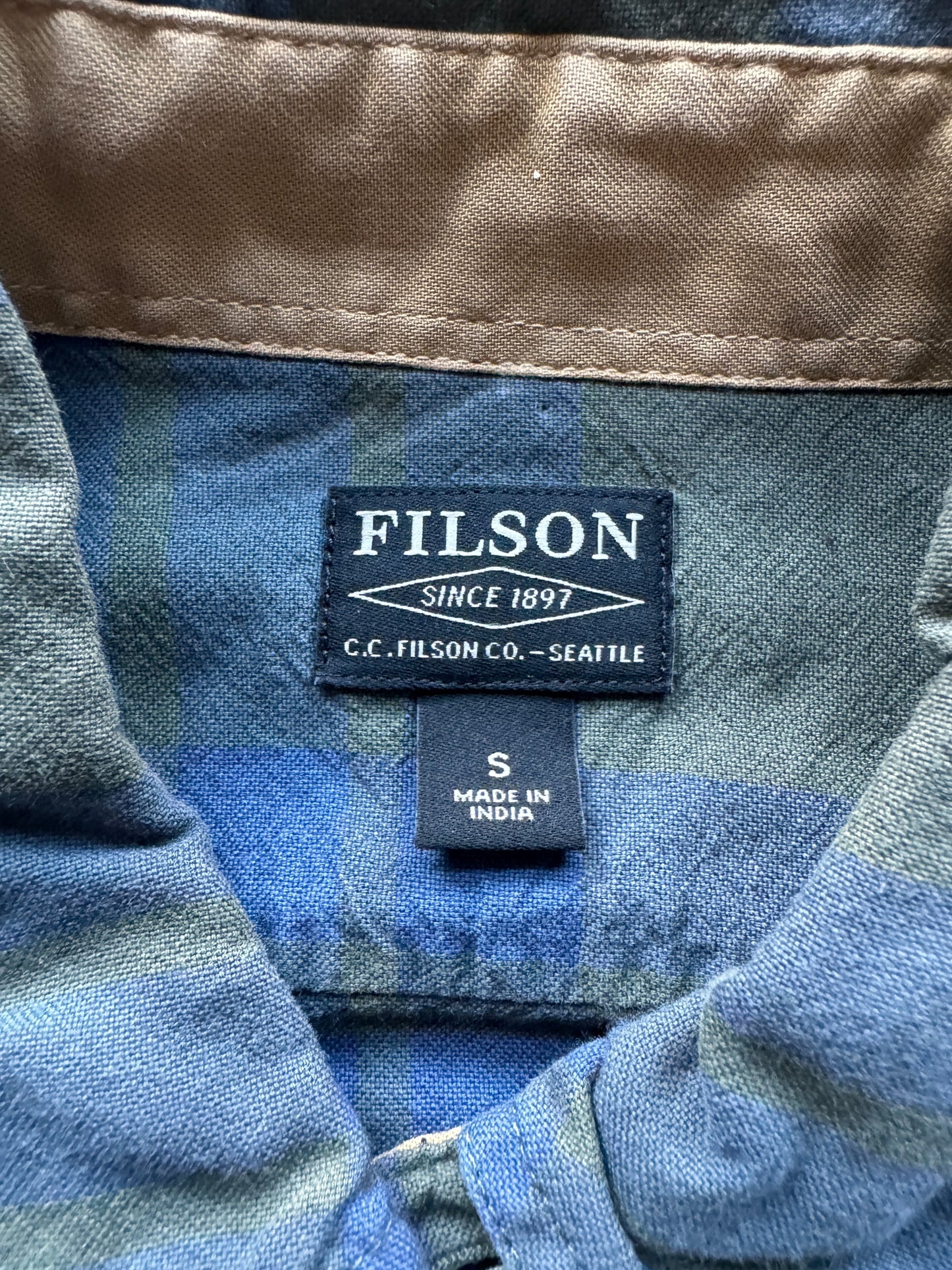 Tag on Filson Green Blue Button Up Shirt SZ S