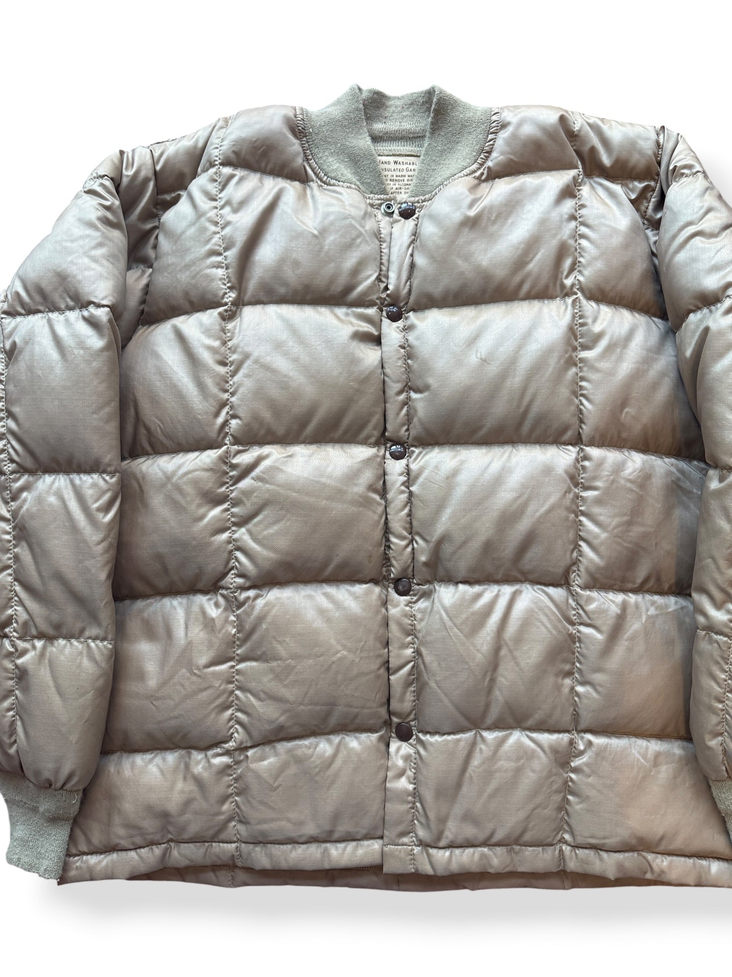 Front Close Up of Vintage 60s Down Set SZ L