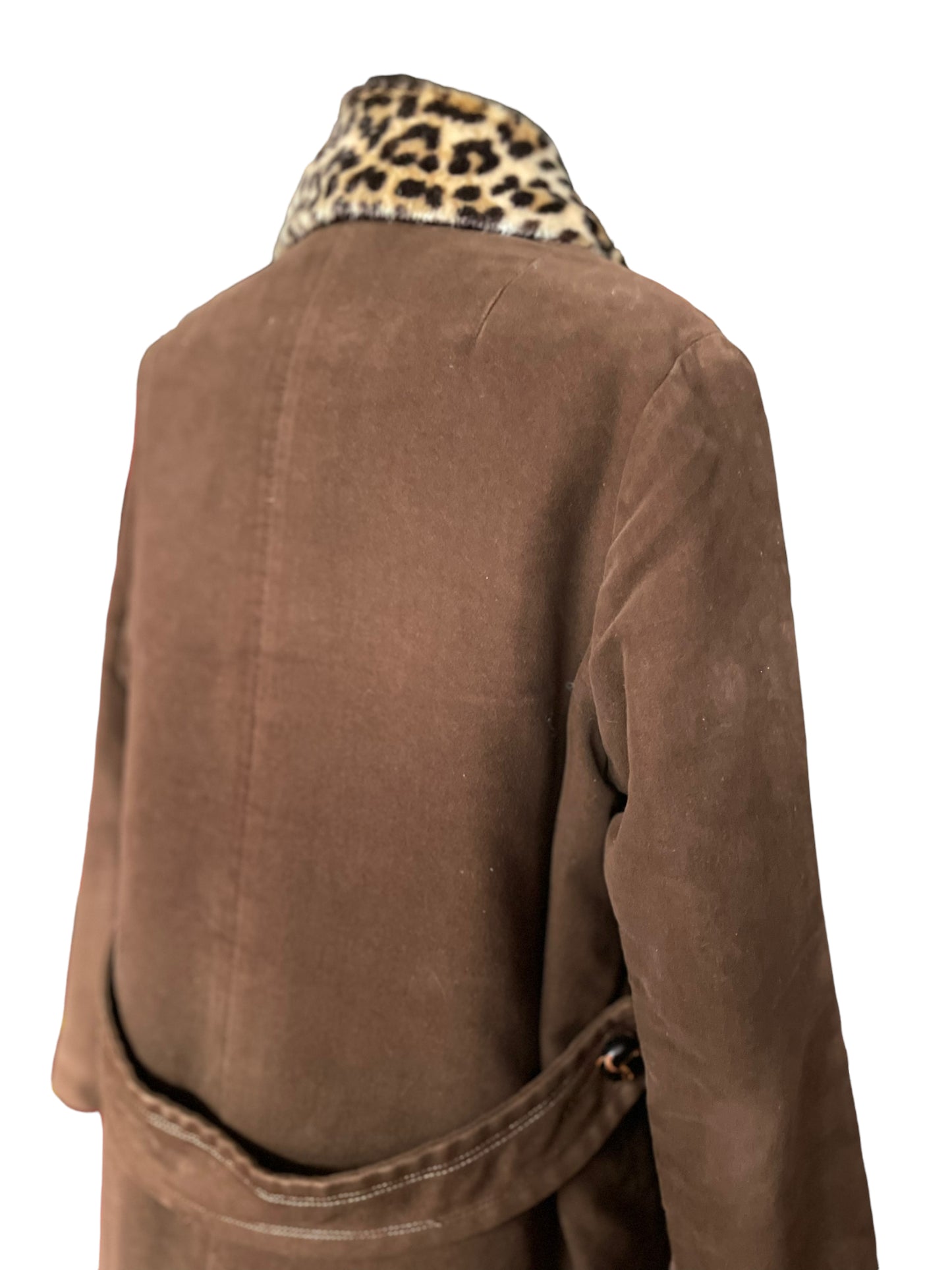 Back right shoulder view of Vintage 1960s Lanson Brown Coat with Leopard Fur Collar SZ M-L | Seattle True Vintage | Barn Owl Vintage Coats