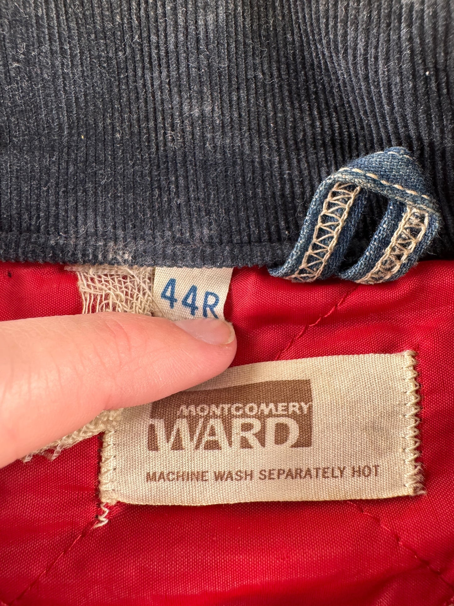 Size on Vintage Montgomery Ward Quilted Chore Jacket SZ 44