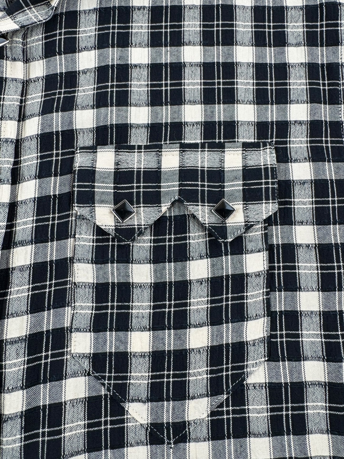 Sawtooth on Vintage Rockmount Black & White Sawtooth Pearl Snap SZ L