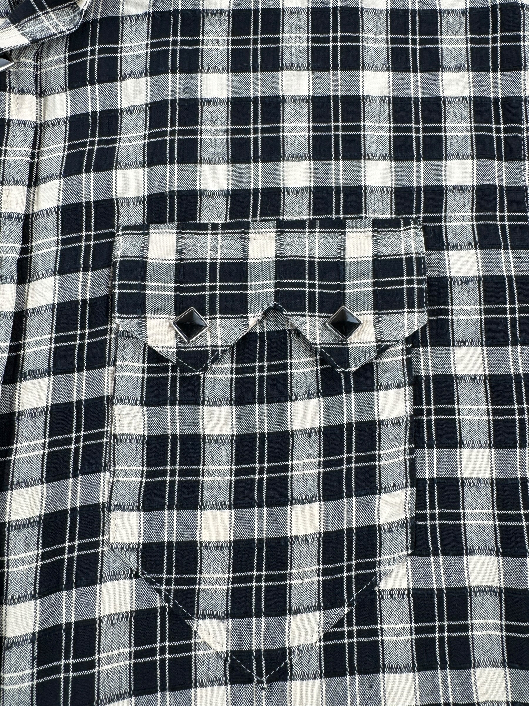 Sawtooth on Vintage Rockmount Black & White Sawtooth Pearl Snap SZ L