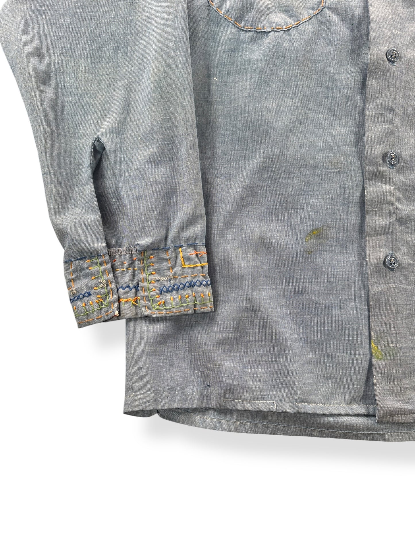 Stain and Missing Button on Vintage Hand Embroidered Seafarer Embroidered Chambray SZ L (Fits M)