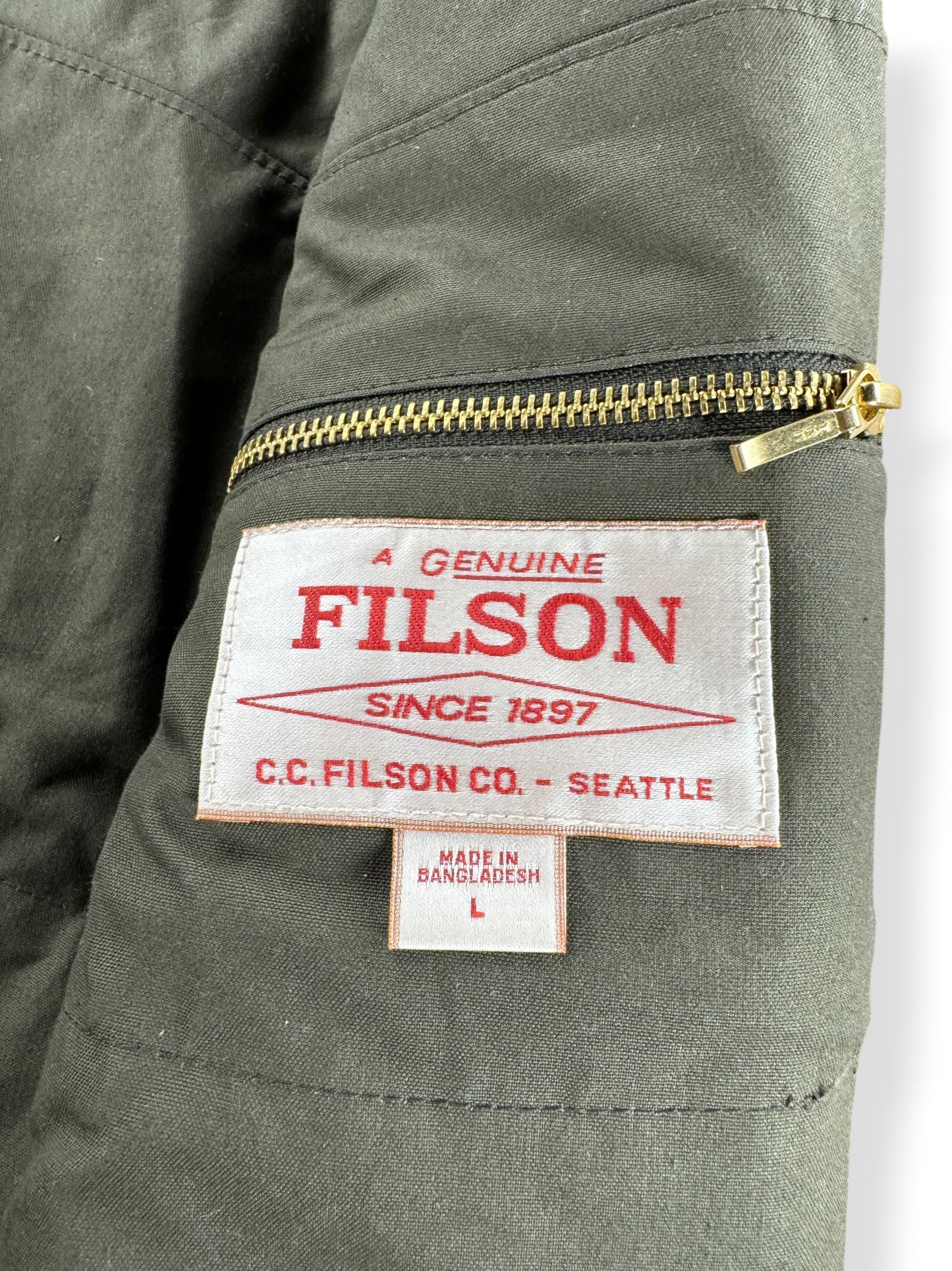 Label on Filson Lined Tin Cloth Field Jacket SZ L