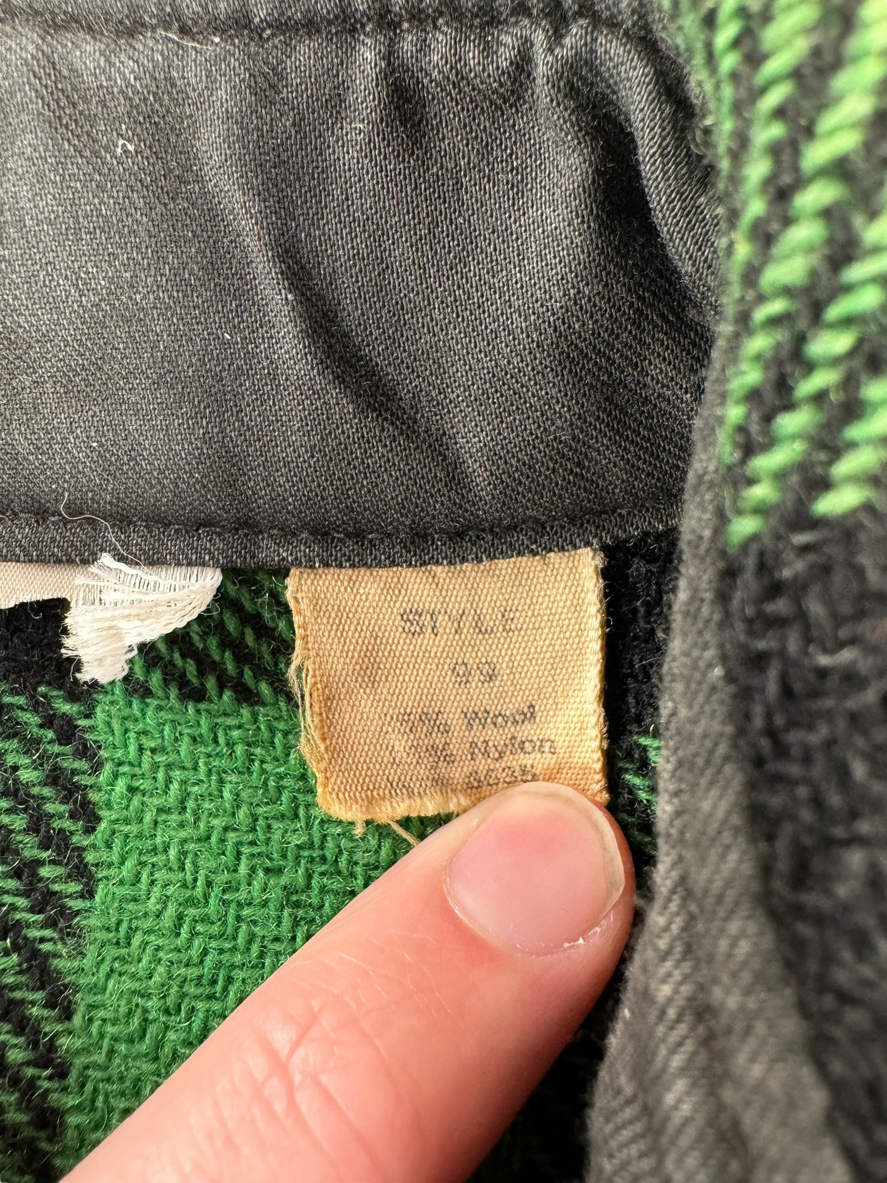 Tag on Vintage Woolrich Green & Black Jac-Shirt SZ L