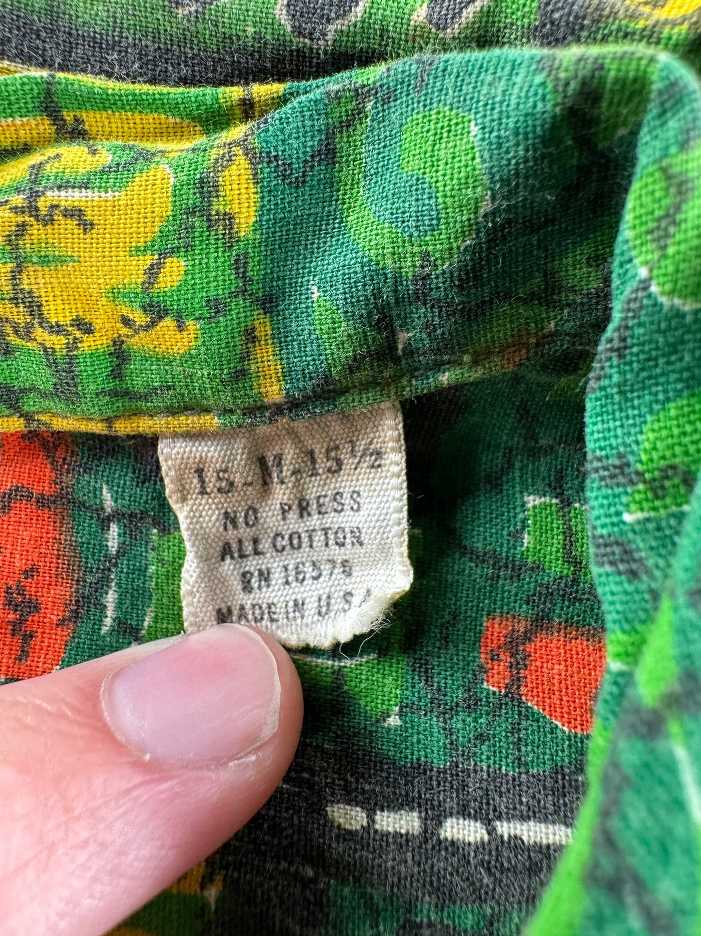 Label on Vintage Green Patterned Brushed Cotton Aloha Shirt SZ M