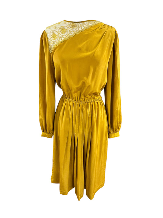 Front view of 1940s Mustardy rayon and Lace Dress M