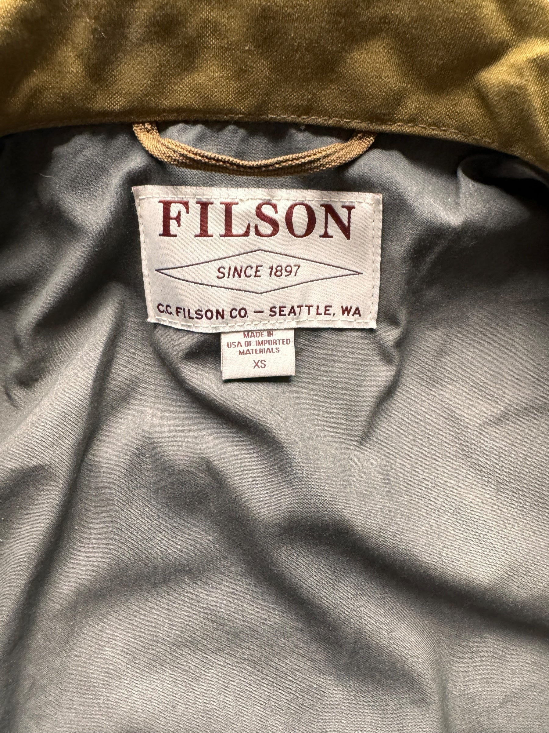 Tag View of Filson Short Lined Cruiser SZ XS