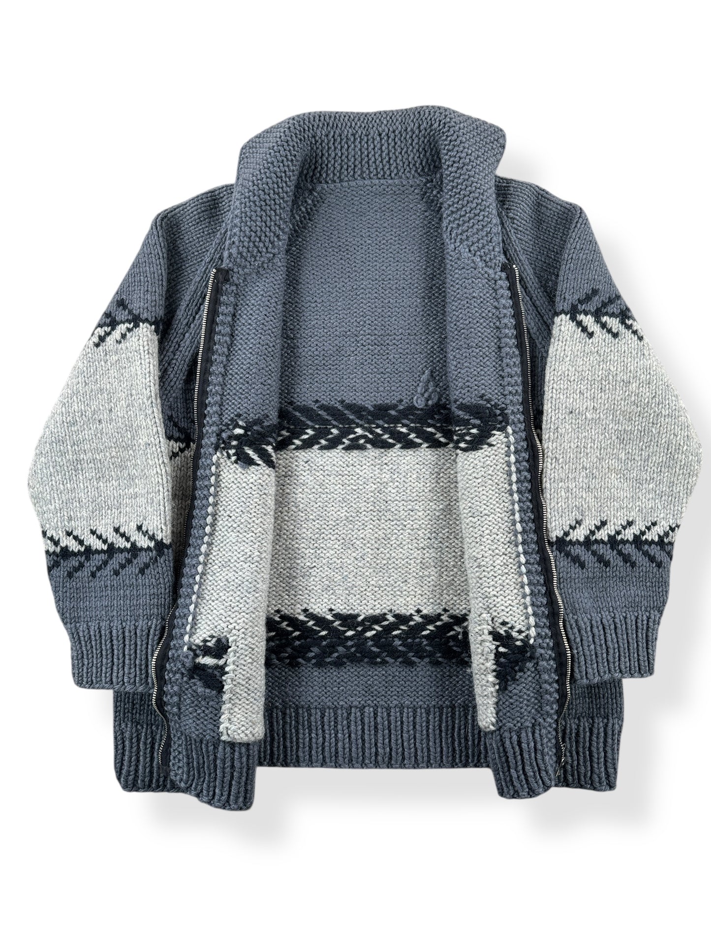 Inside of Vintage Grey Patterned Cowichan Style Sweater SZ M