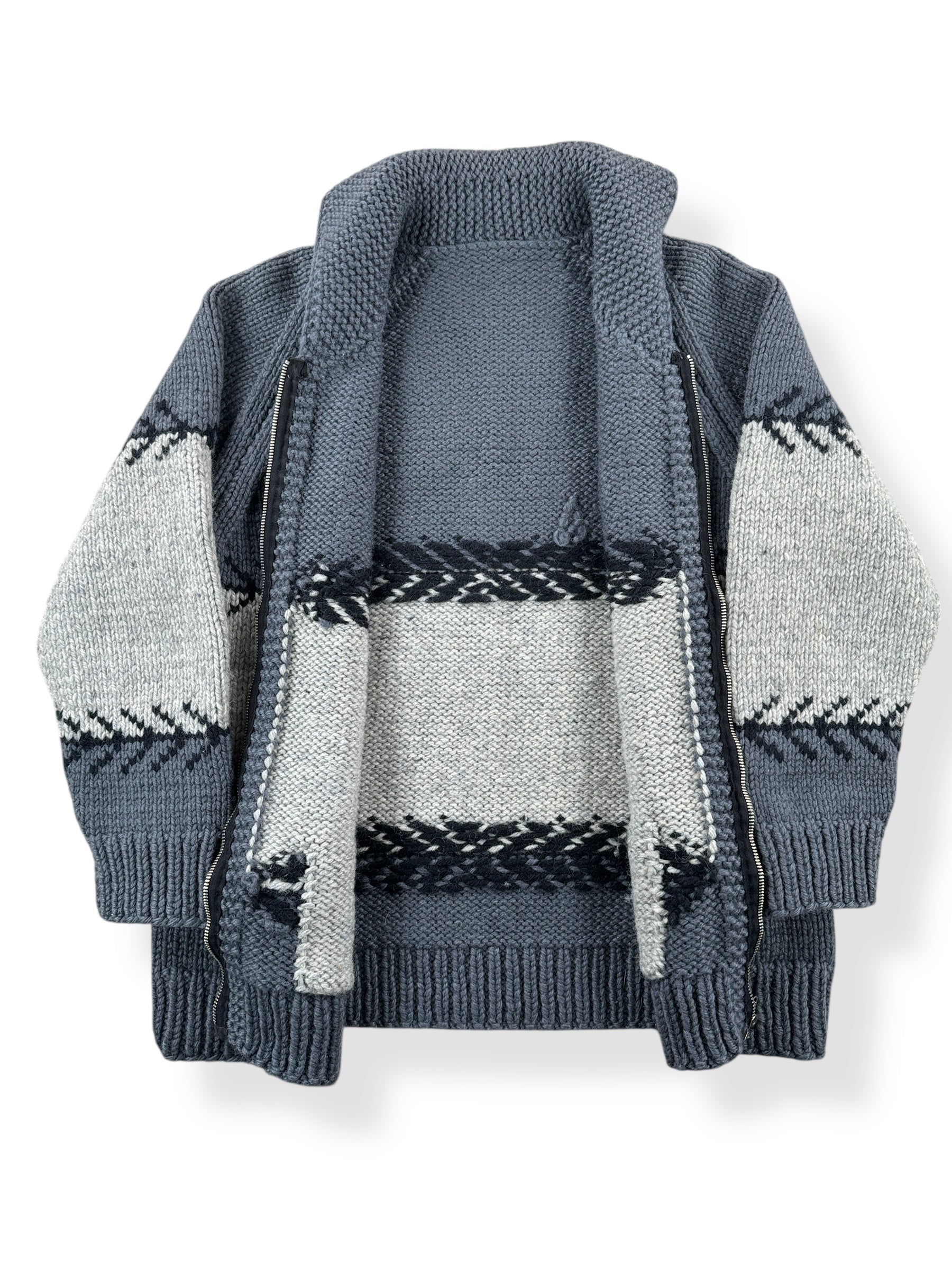 Inside of Vintage Grey Patterned Cowichan Style Sweater SZ M