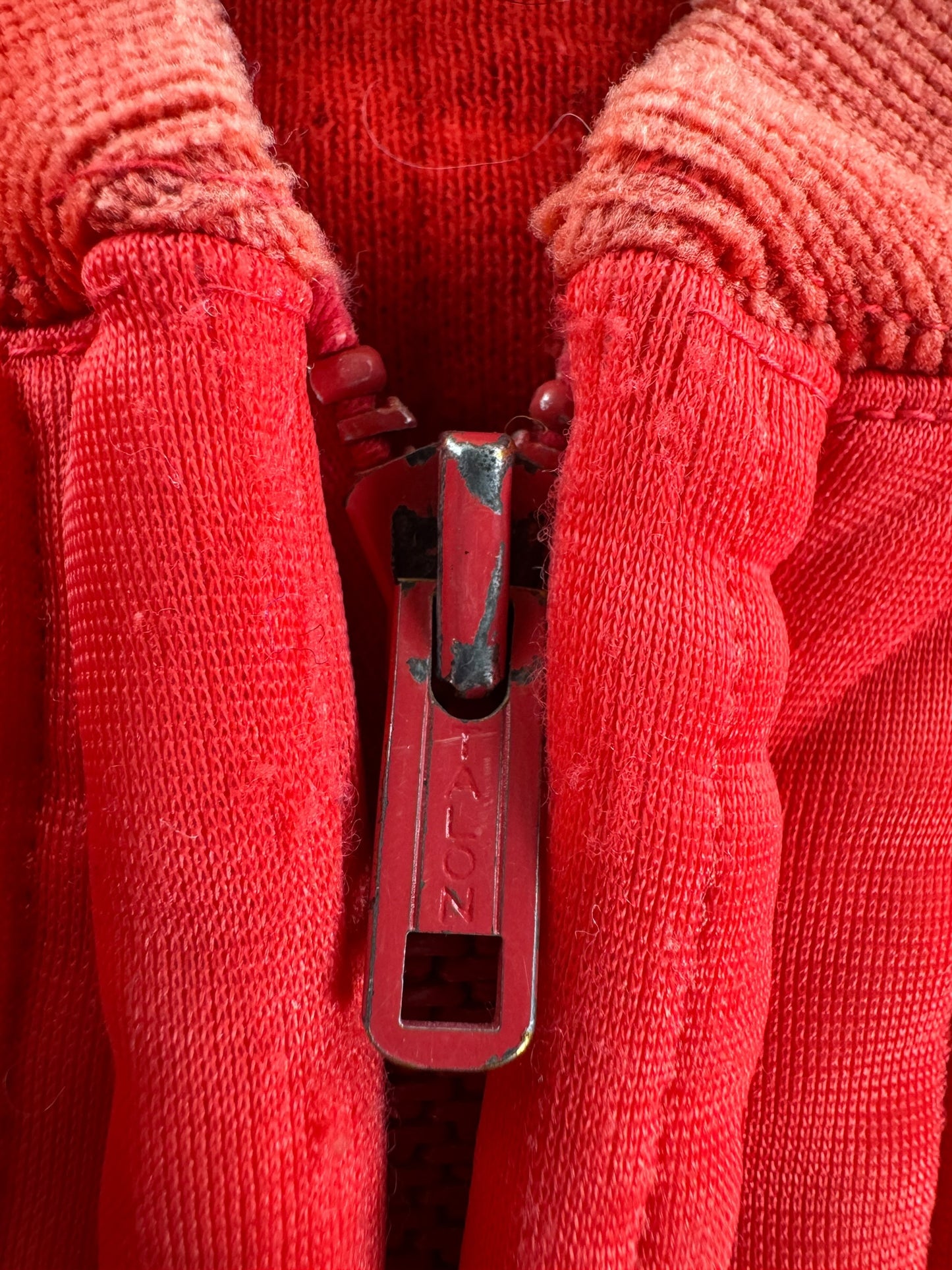 Zipper on Vintage Red Duofold Liner Jacket SZ L