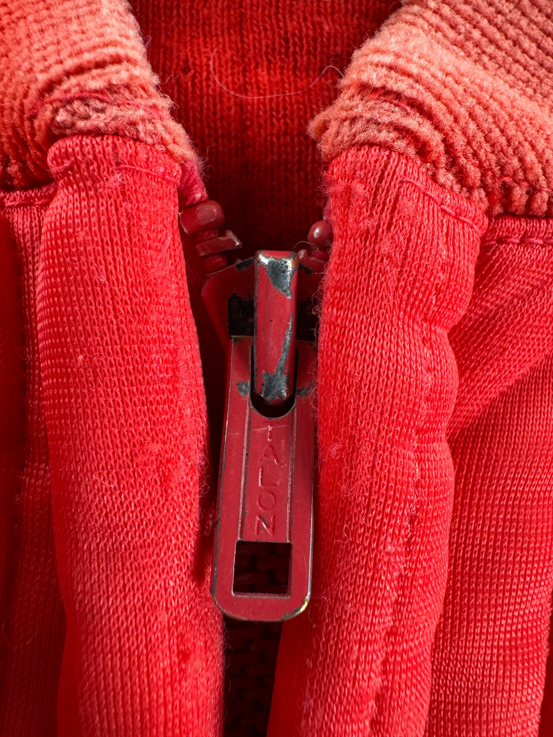 Zipper on Vintage Red Duofold Liner Jacket SZ L