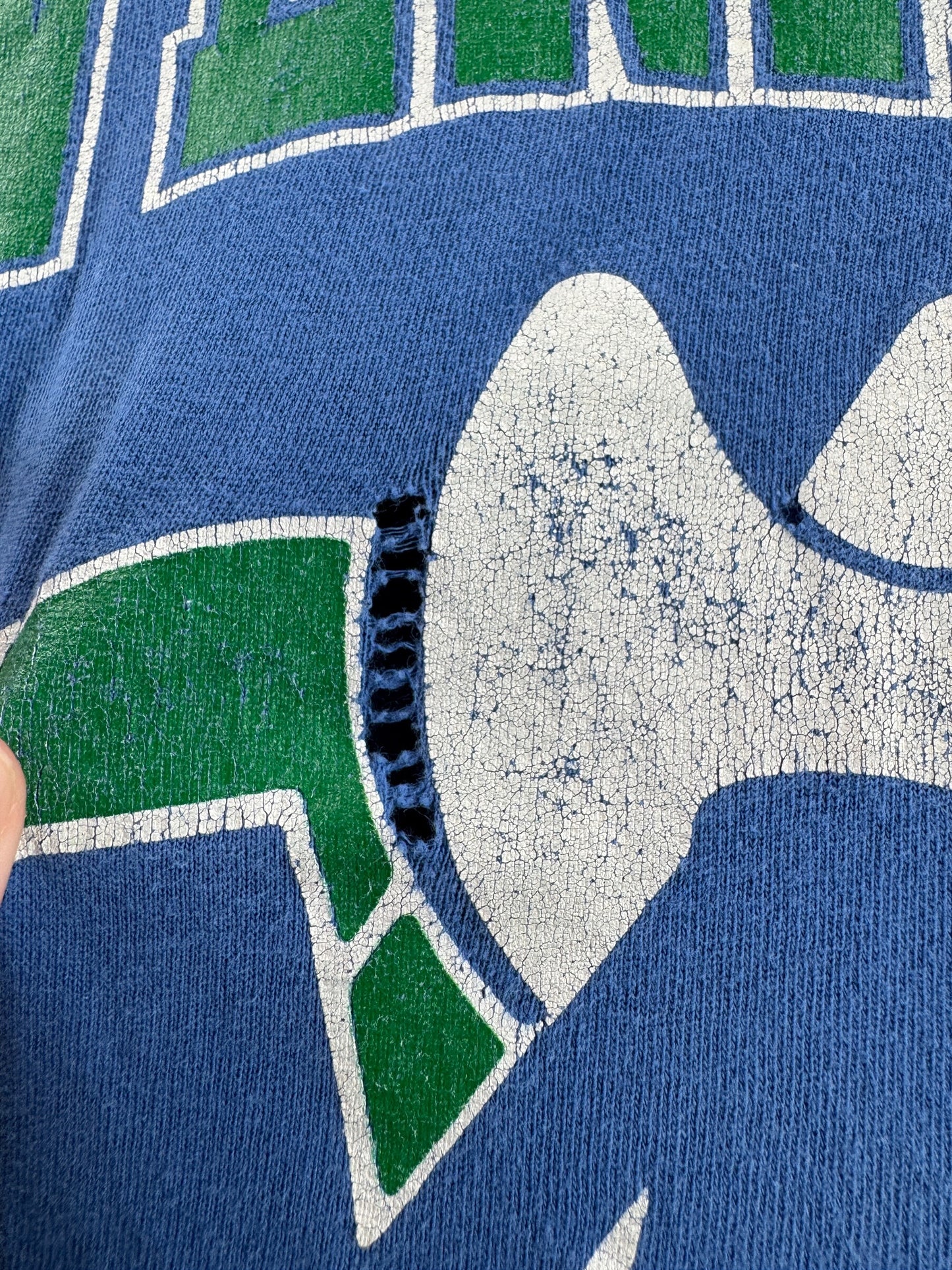 Stain on Vintage Dallas Mavericks Tee SZ L