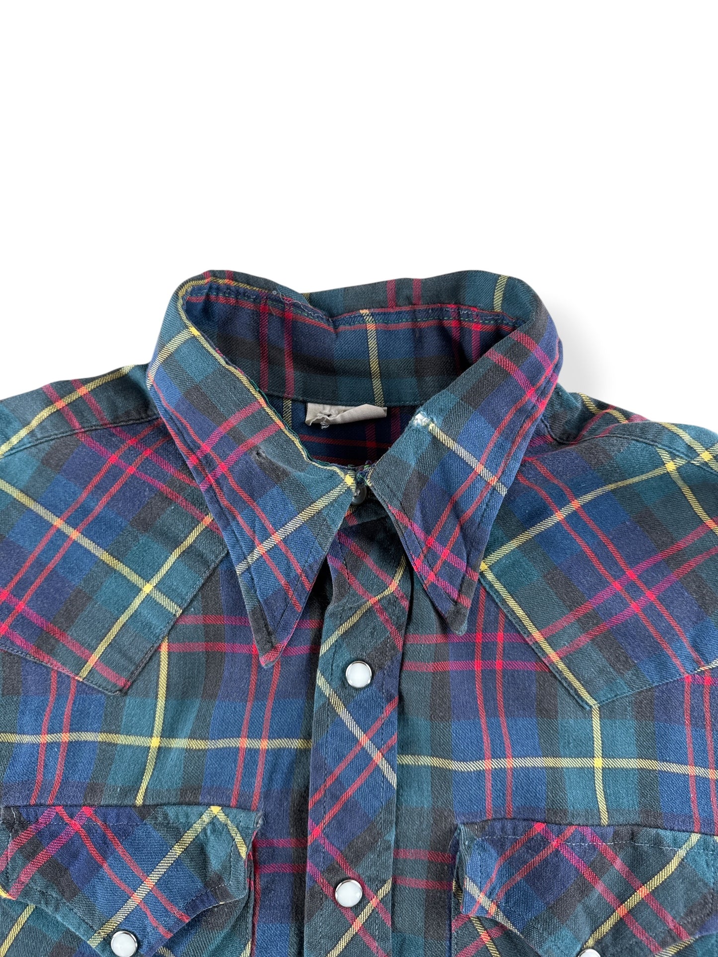Collar on Vintage Ely Plains Rider Flannel Pearlsnap SZ 16 1/2