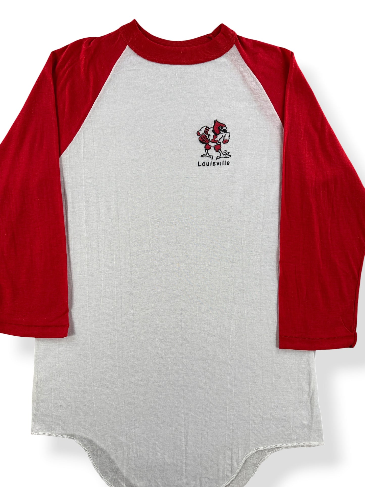 Front Close Up of Vintage Louisville Cardinals Baseball Tee SZ M (Fits S)