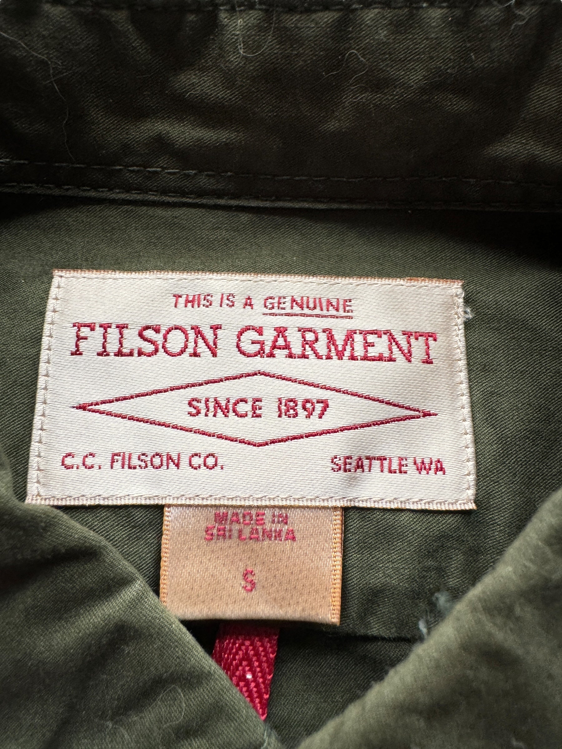 Tag on Filson Olive Feather Cloth Shirt SZ S