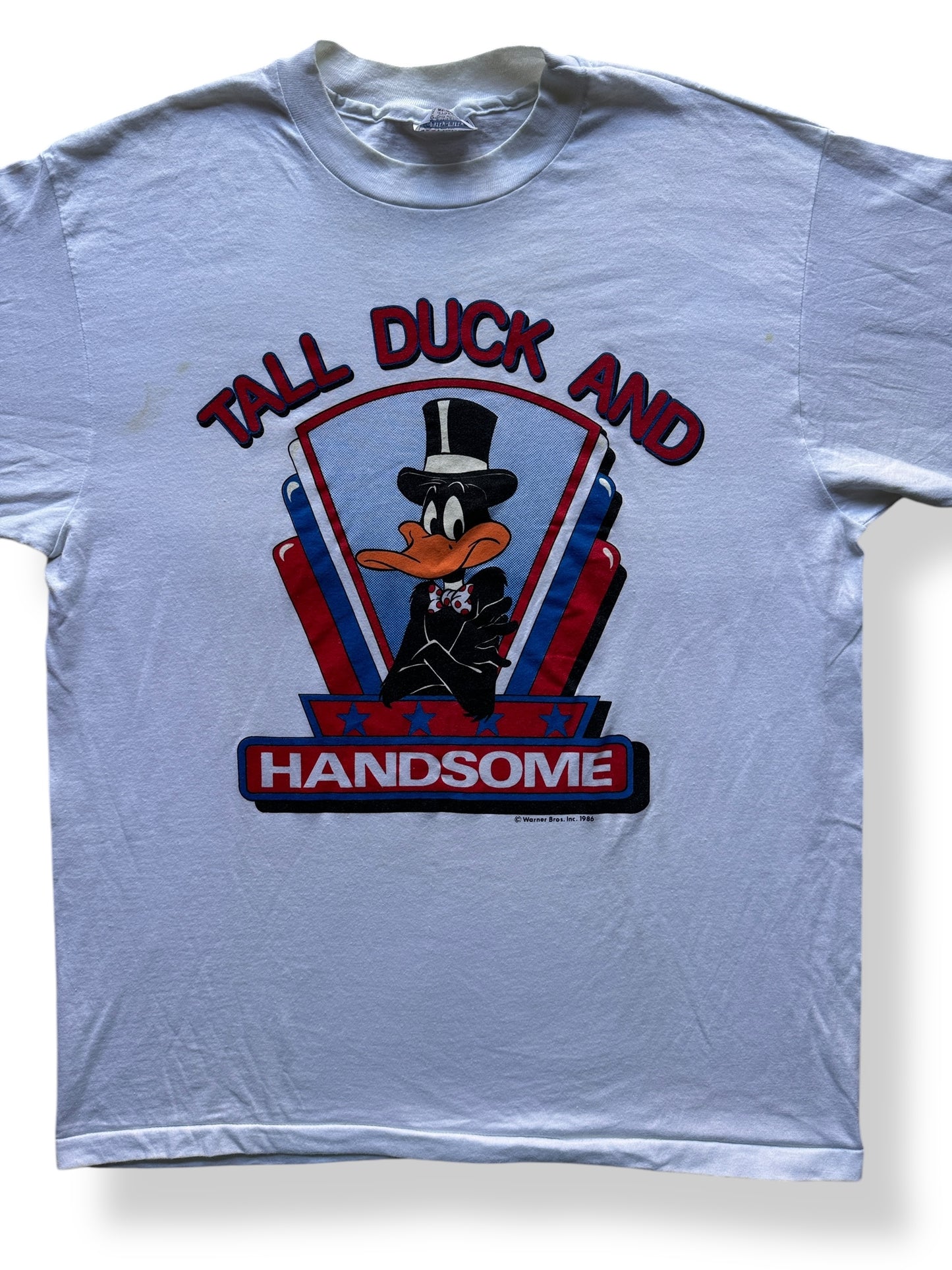 Front Close Up of Vintage 1986 Daffy Duck Tall Duck and Handsome Tee SZ XL