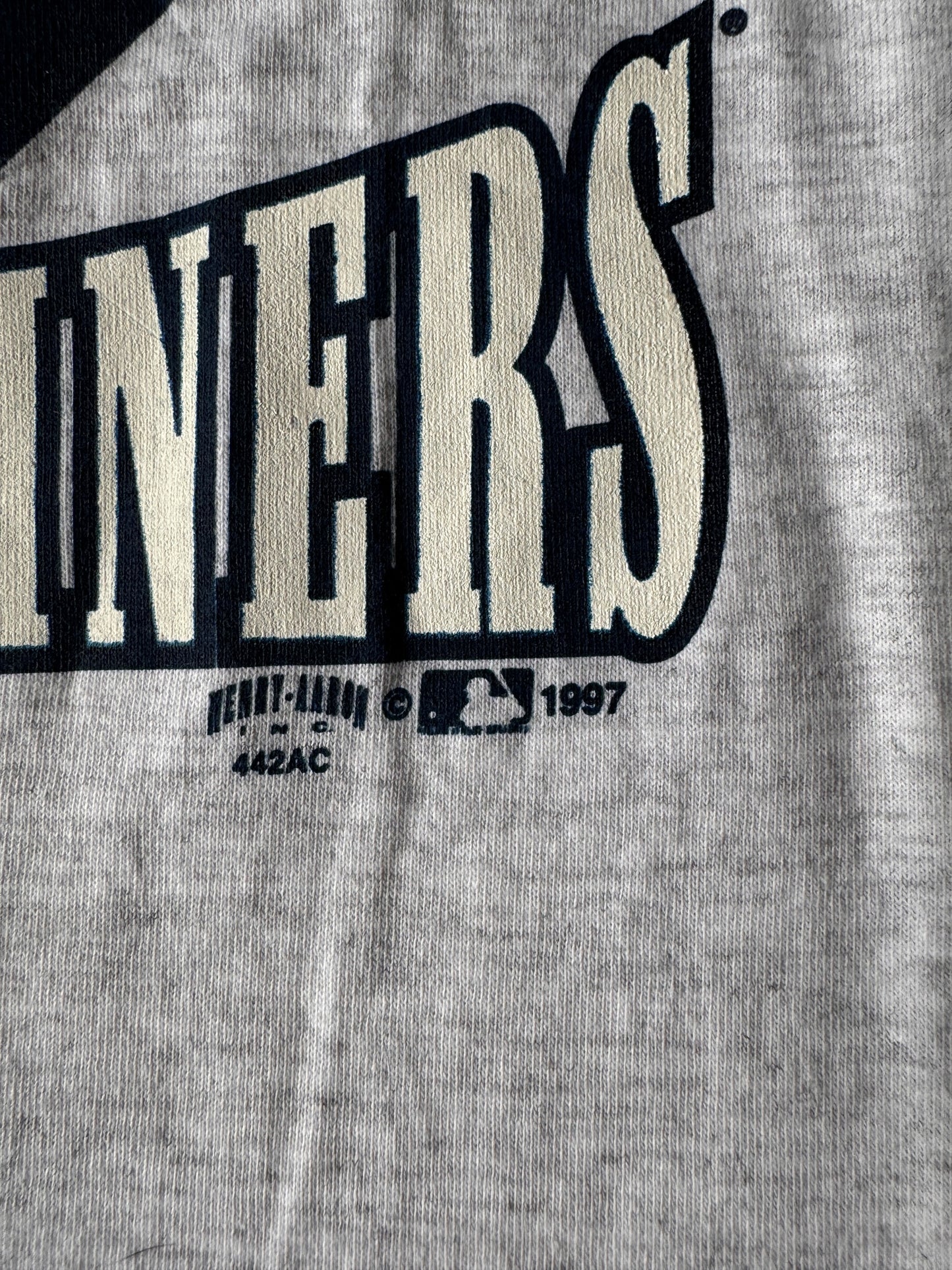 Trademark Date on NOS 1997 Mariners Tee SZ XL