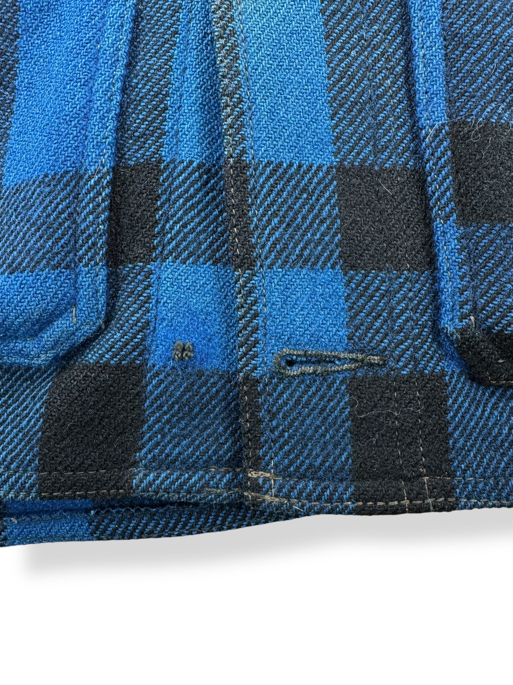 Missing Button on Vintage Union Made Filson Cobalt and Black Mackinaw Cruiser SZ XL