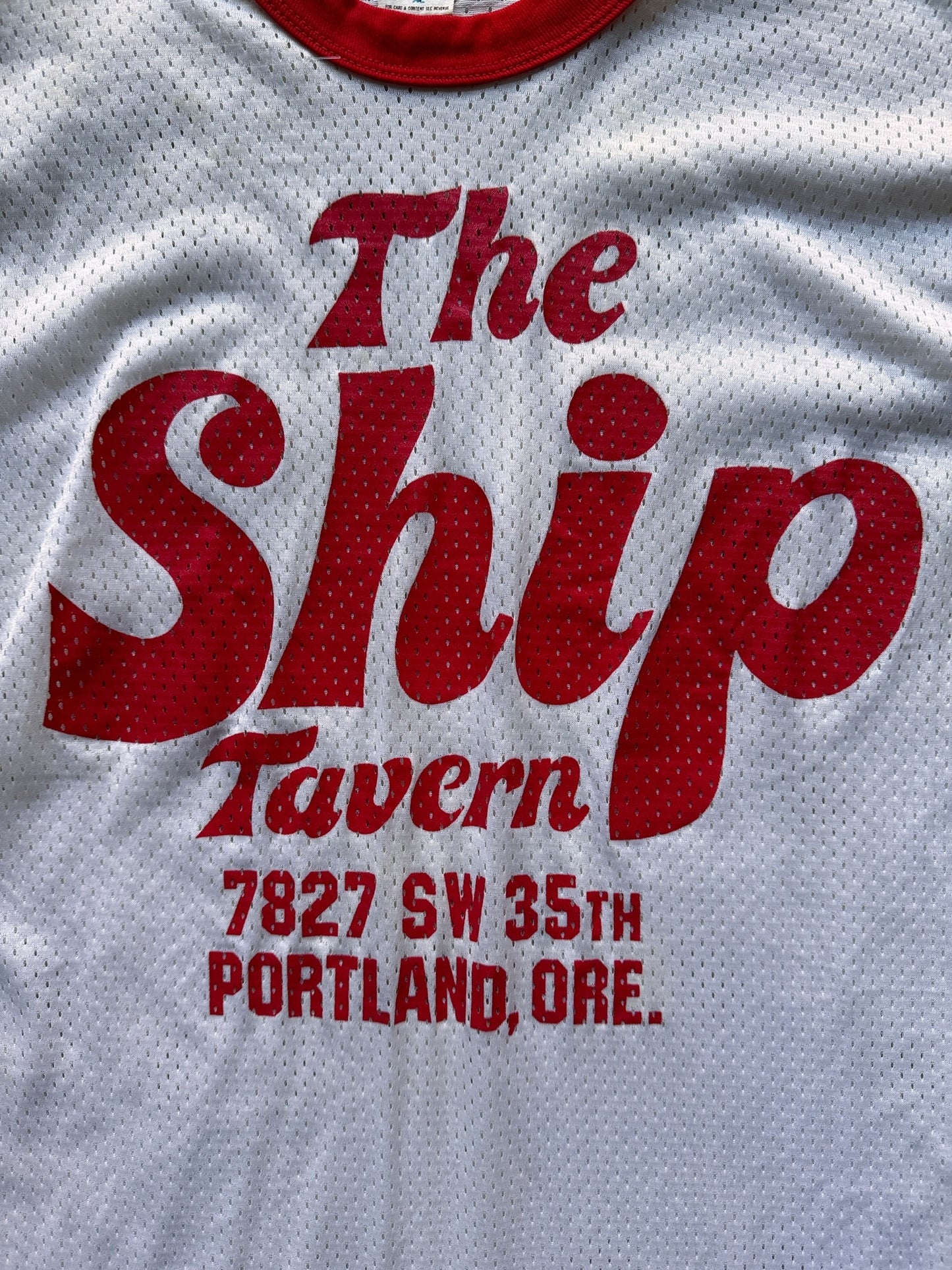 Front Graphic on Vintage Portland Ship Tavern Jersey SZ XL