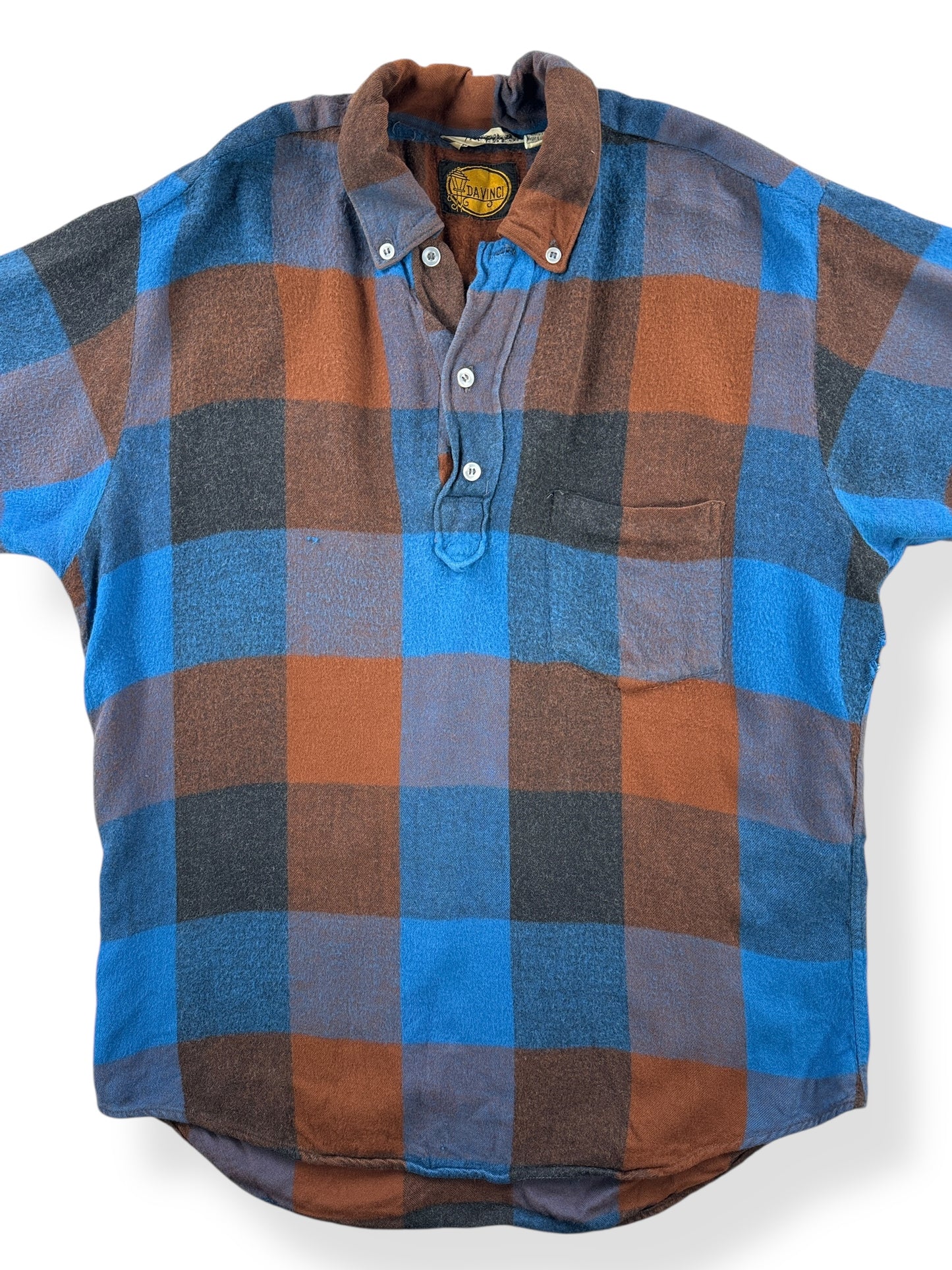 Front Close Up of Vintage Davinci Rayon Short Sleeve Pullover Shirt SZ M