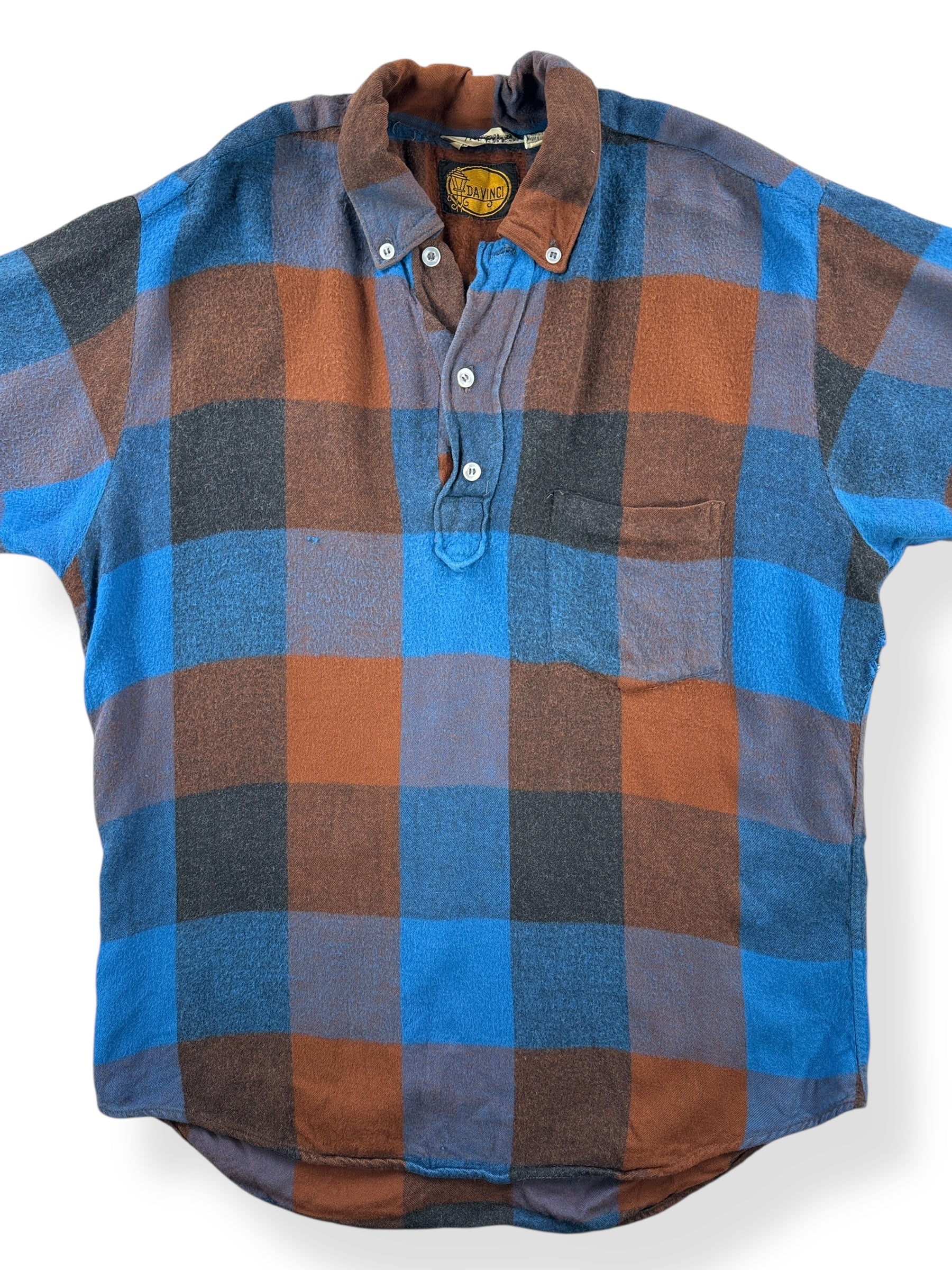 Front Close Up of Vintage Davinci Rayon Short Sleeve Pullover Shirt SZ M