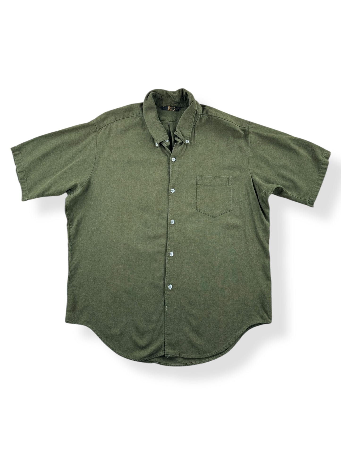 Front of Vintage Dark Green Davinci Rayon Shirt SZ L