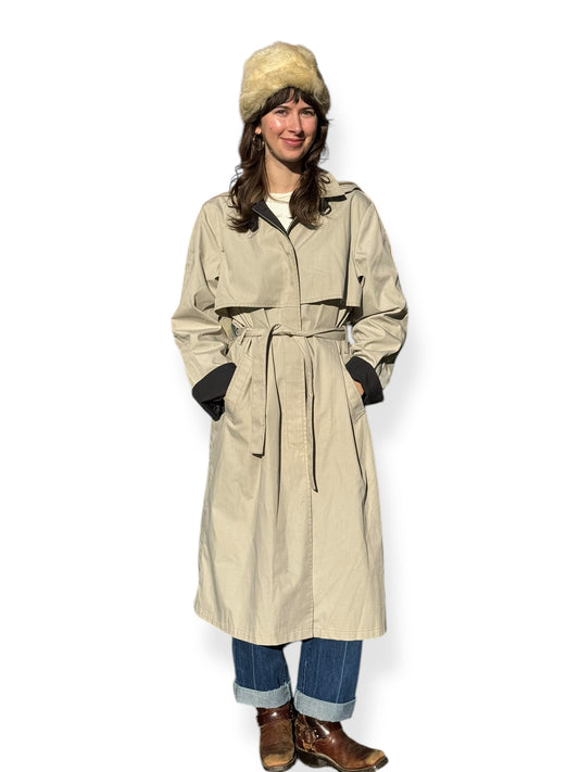 Front of 1970s London Fog Trench L