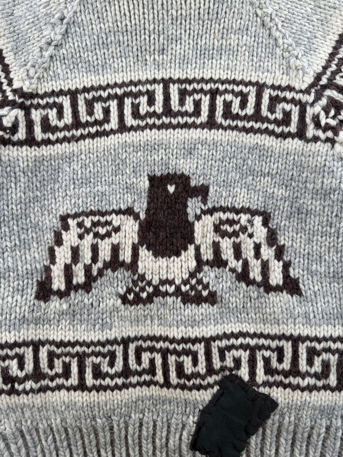 Knit pattern on Vintage Tauk Thunderbird Cowichan Style Sweater SZ S