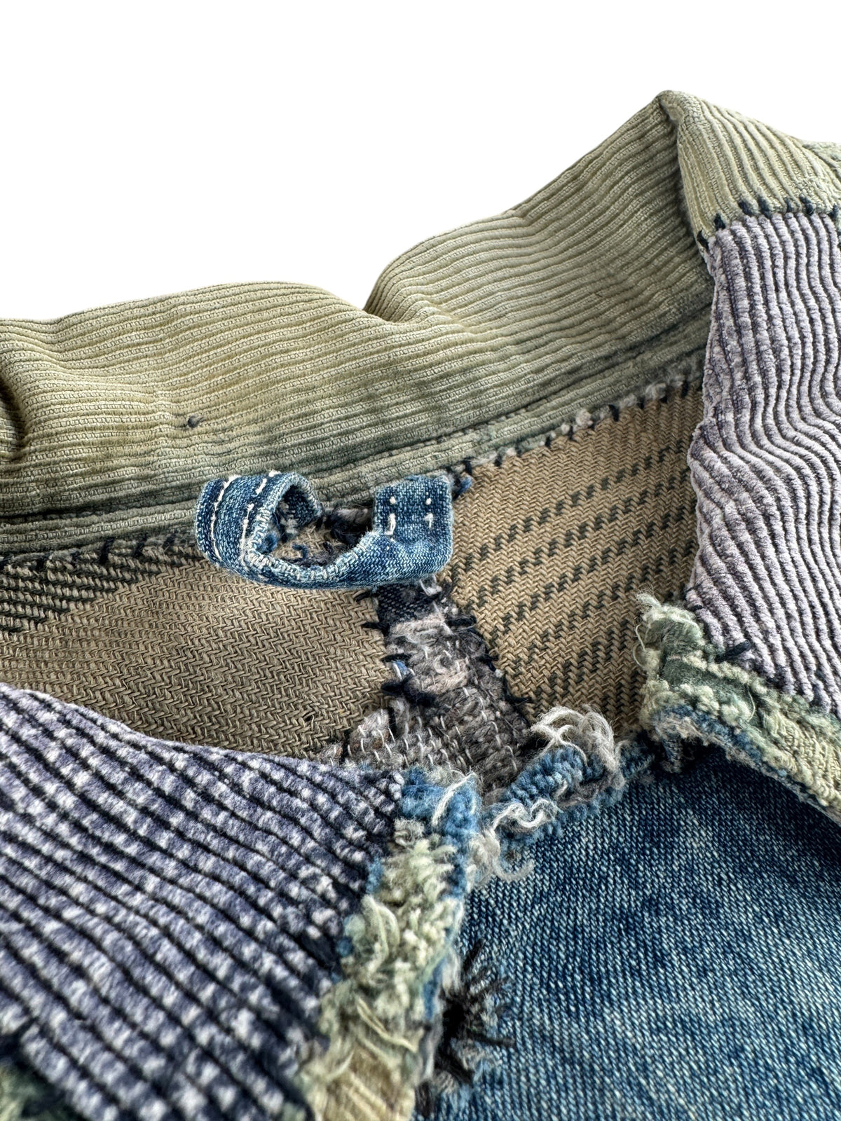 Close-up of collar on Vintage 1940s Oshkosh Chore Coat SZ XL