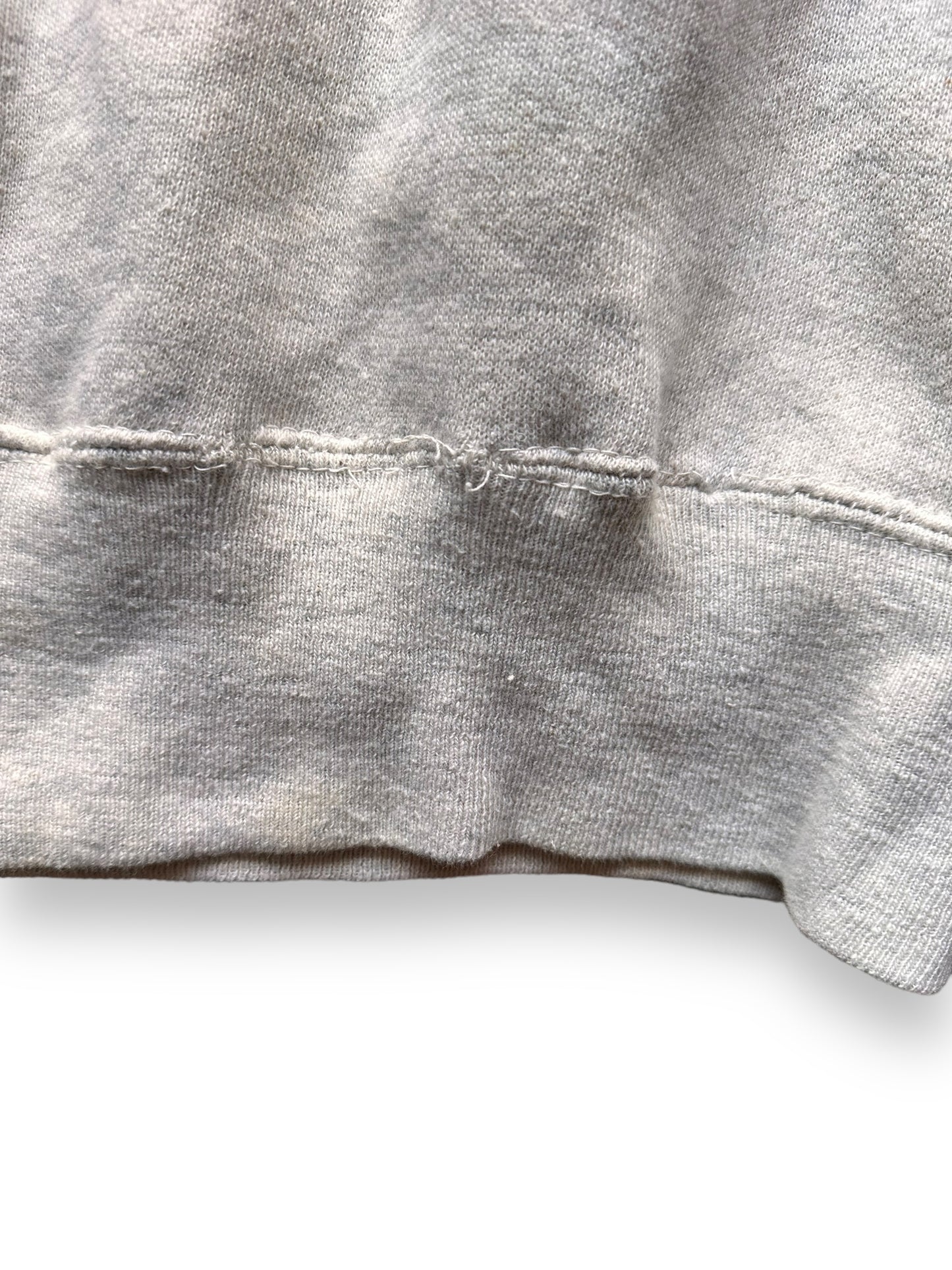 Dropped Stitches on Seam on Vintage Minnesota Crewneck Sweatshirt SZ L | Vintage Crewneck Sweatshirts Seattle | Barn Owl Vintage Seattle