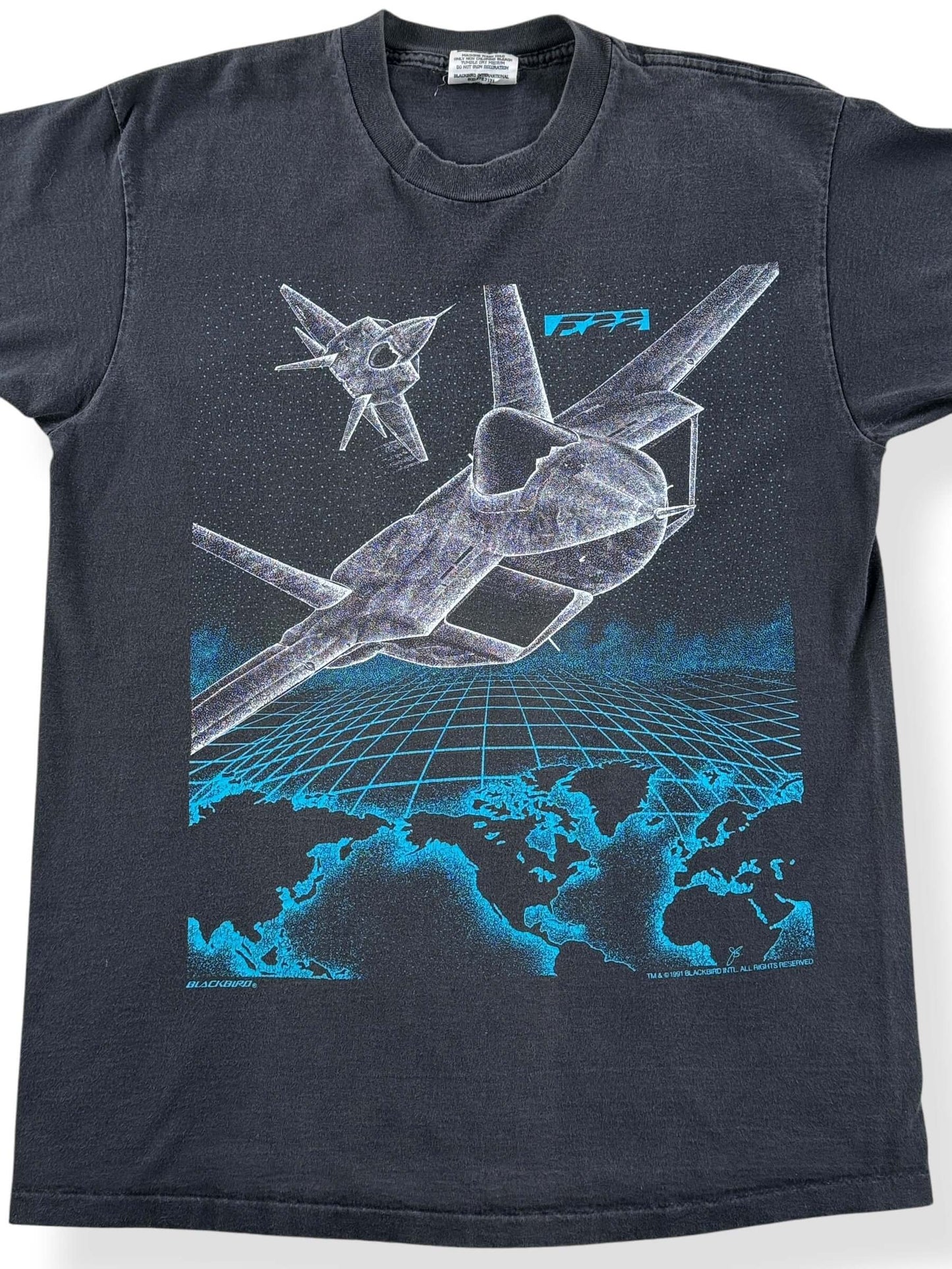 Front Close Up of Vintage F-22 Fighter Jet Tee SZ L